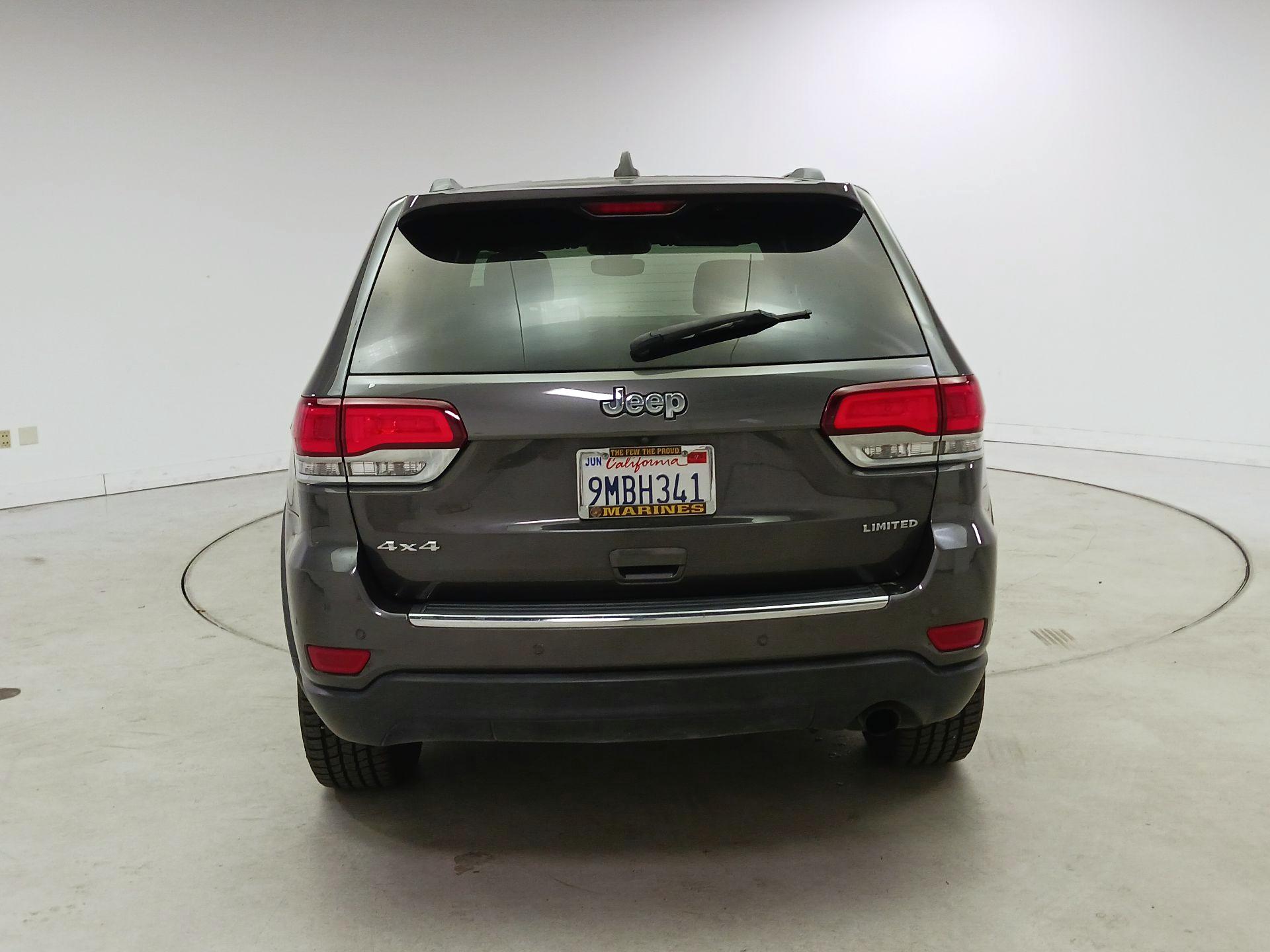 Thumbnail: 2020 Jeep Grand Cherokee - 6