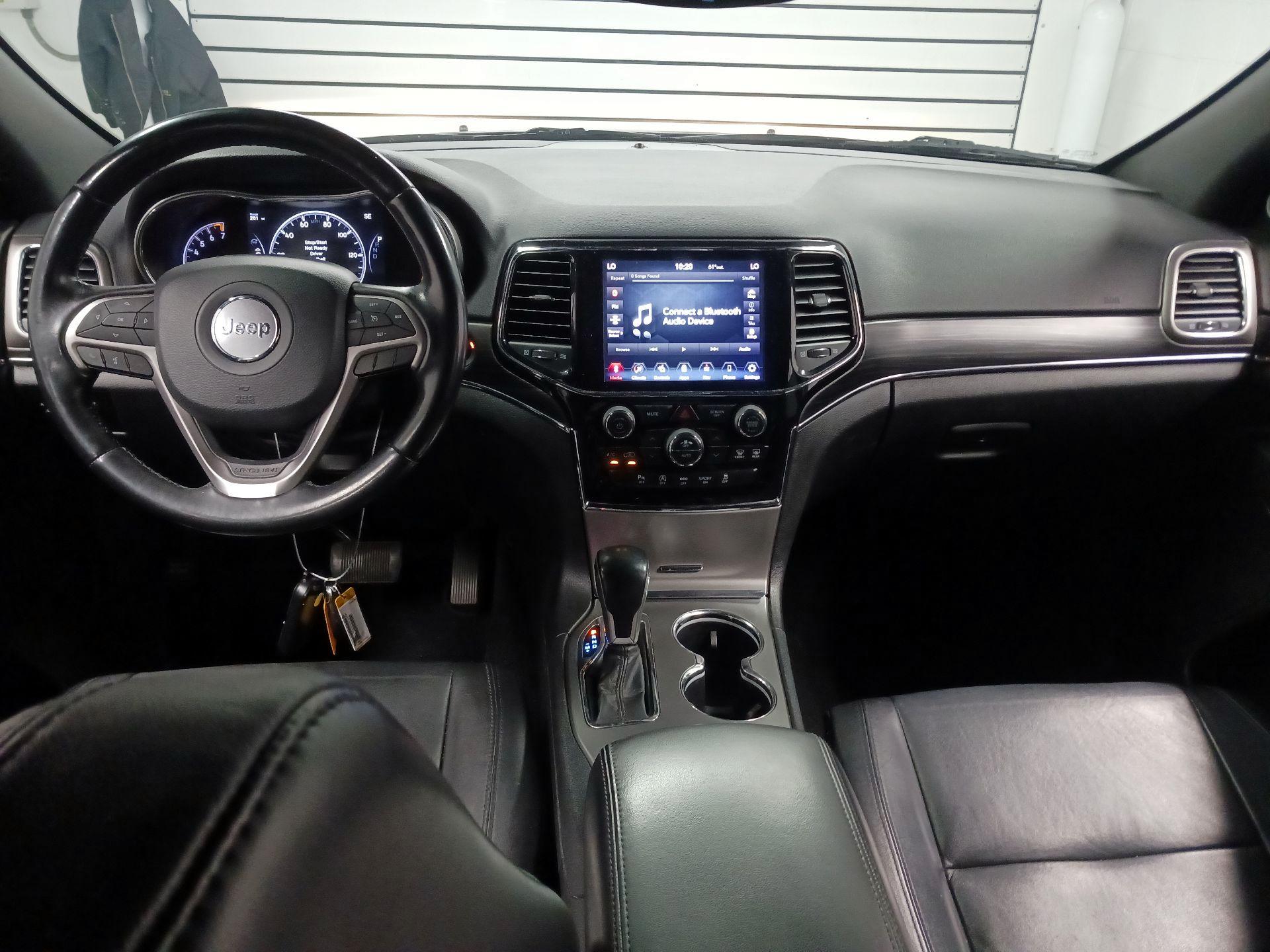 Thumbnail: 2020 Jeep Grand Cherokee - 8