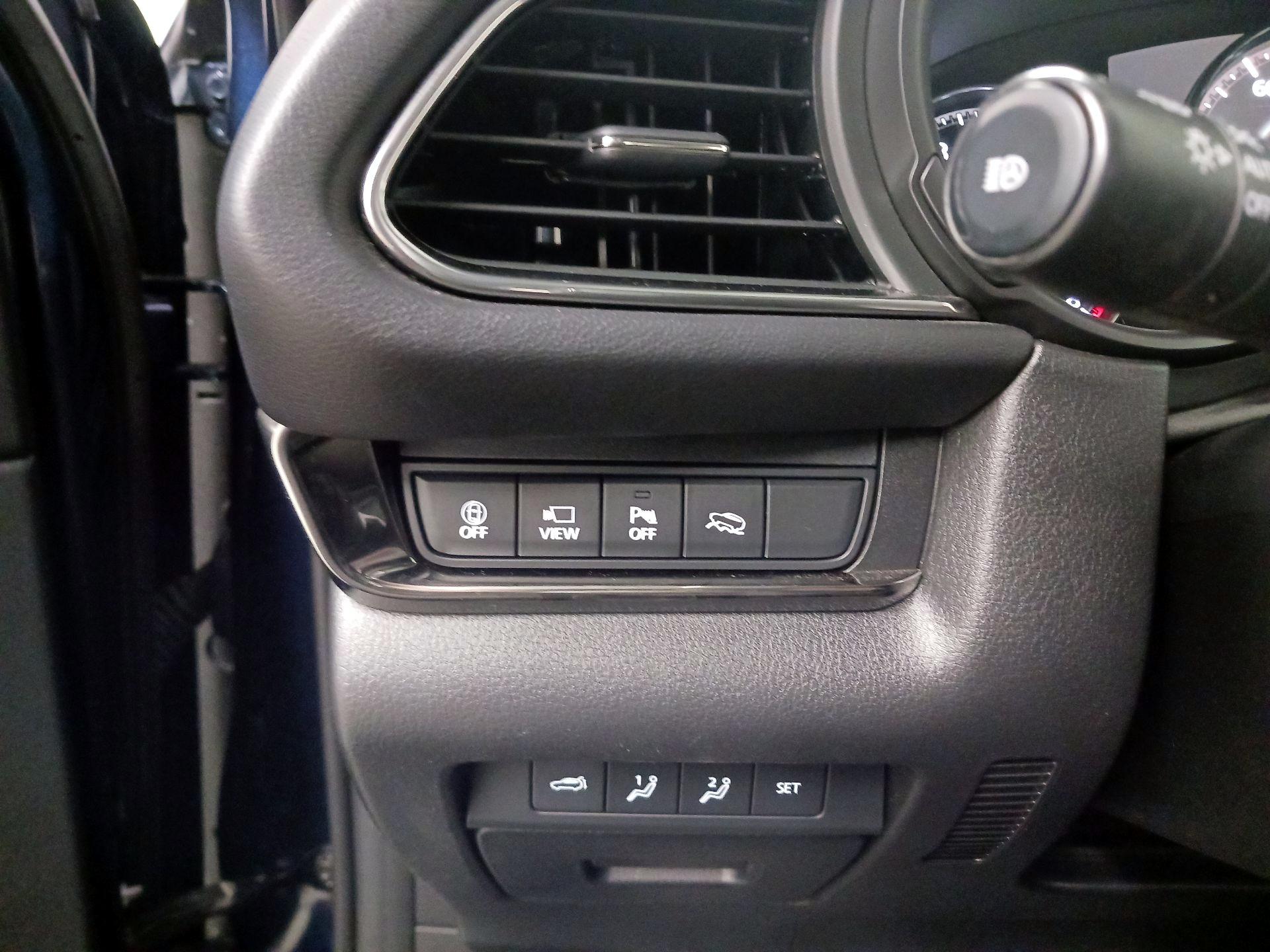 Thumbnail: 2023 Mazda CX-30 - 11