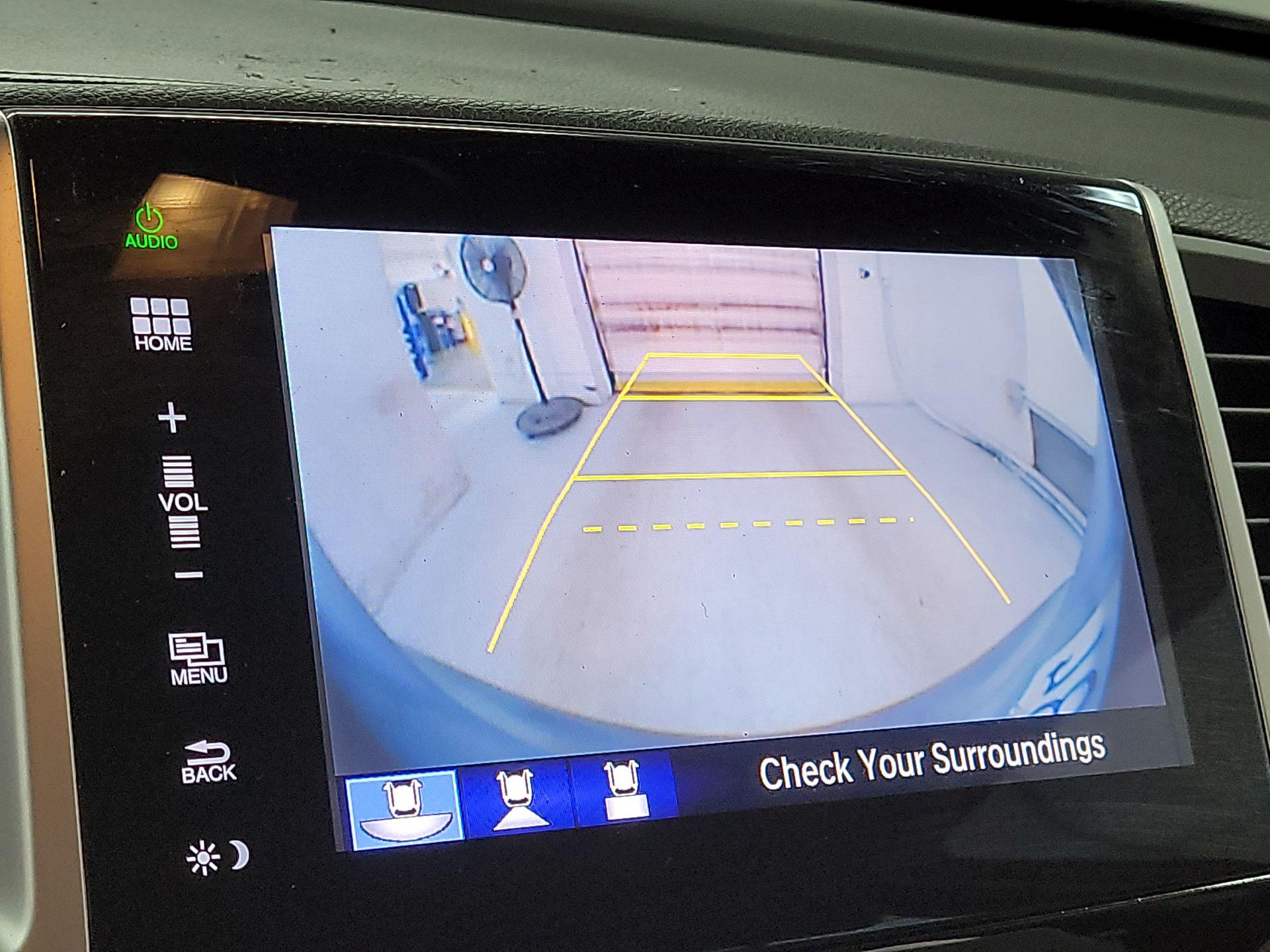 Thumbnail: 2016 Honda Pilot - 11