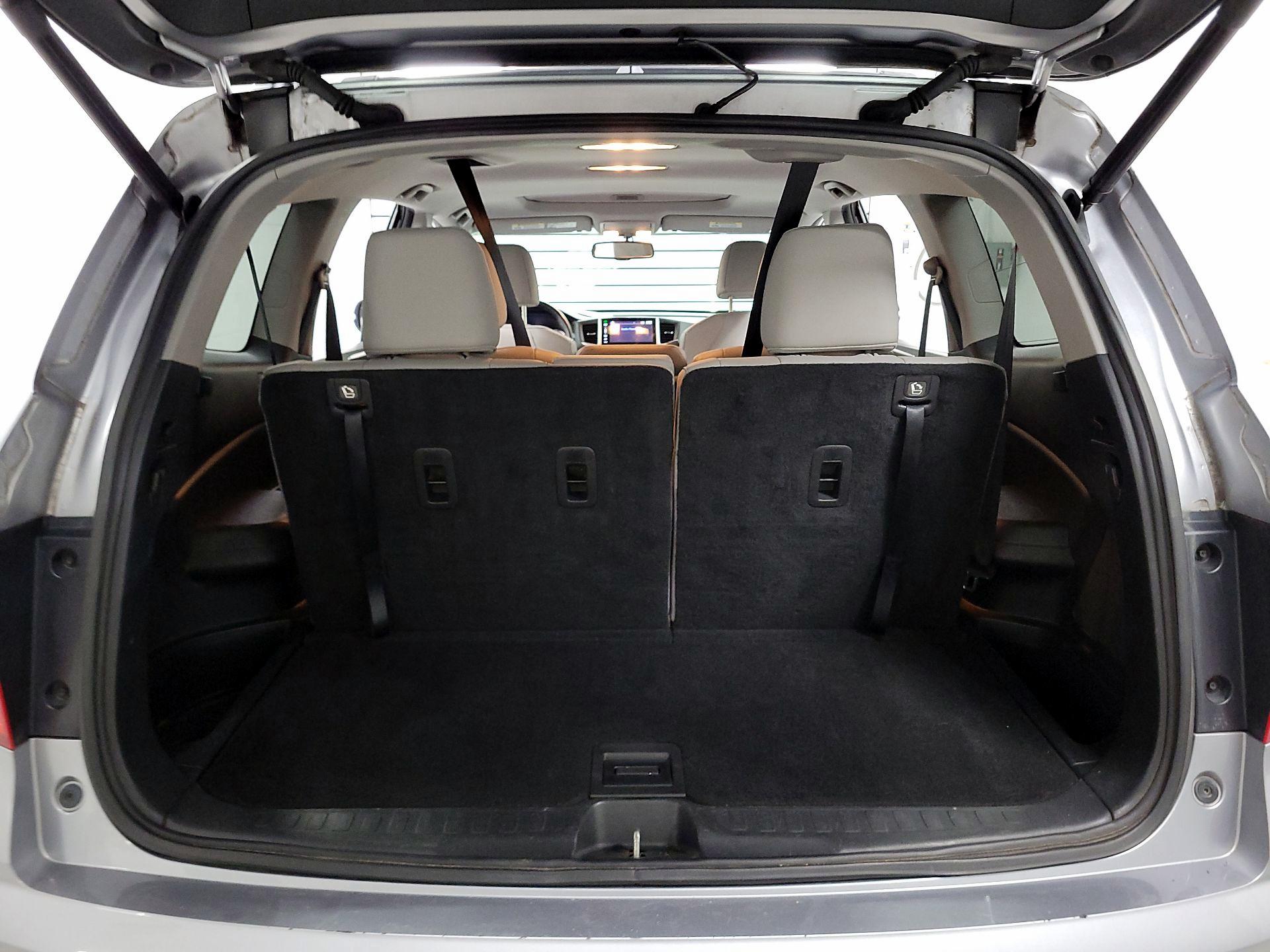 Thumbnail: 2016 Honda Pilot - 16