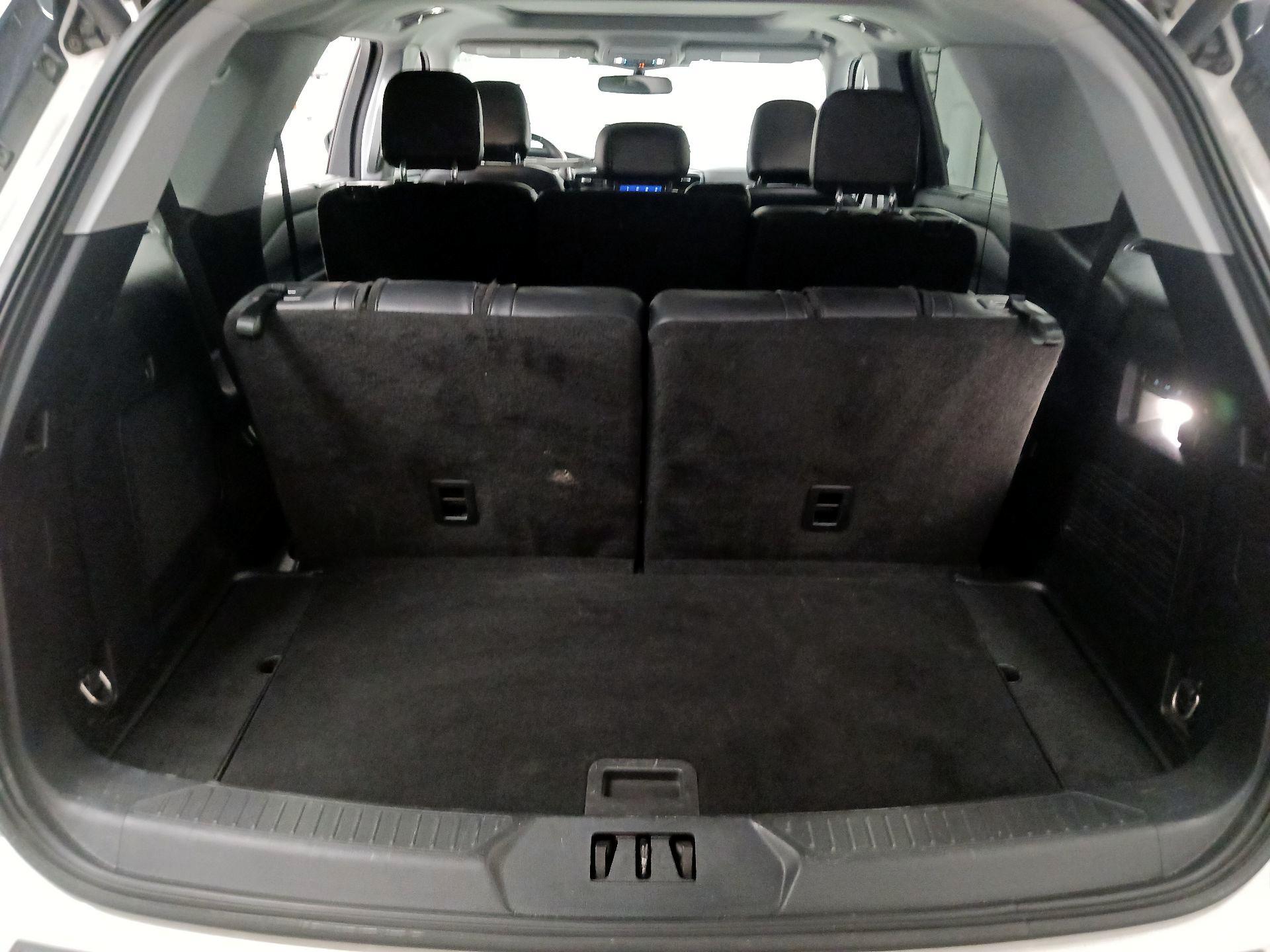 Thumbnail: 2021 Ford Explorer - 14