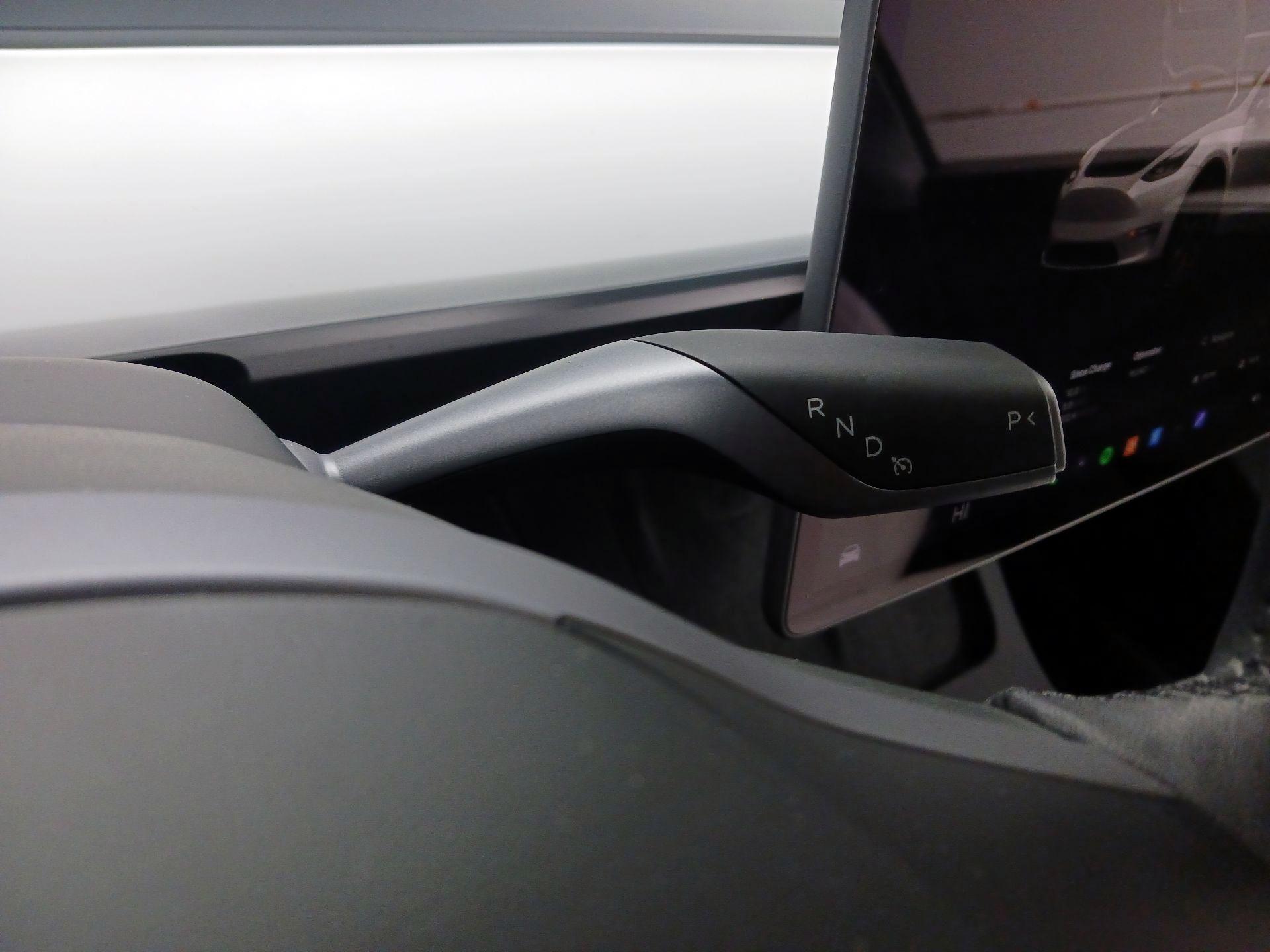 Thumbnail: 2025 Tesla Model Y - 15