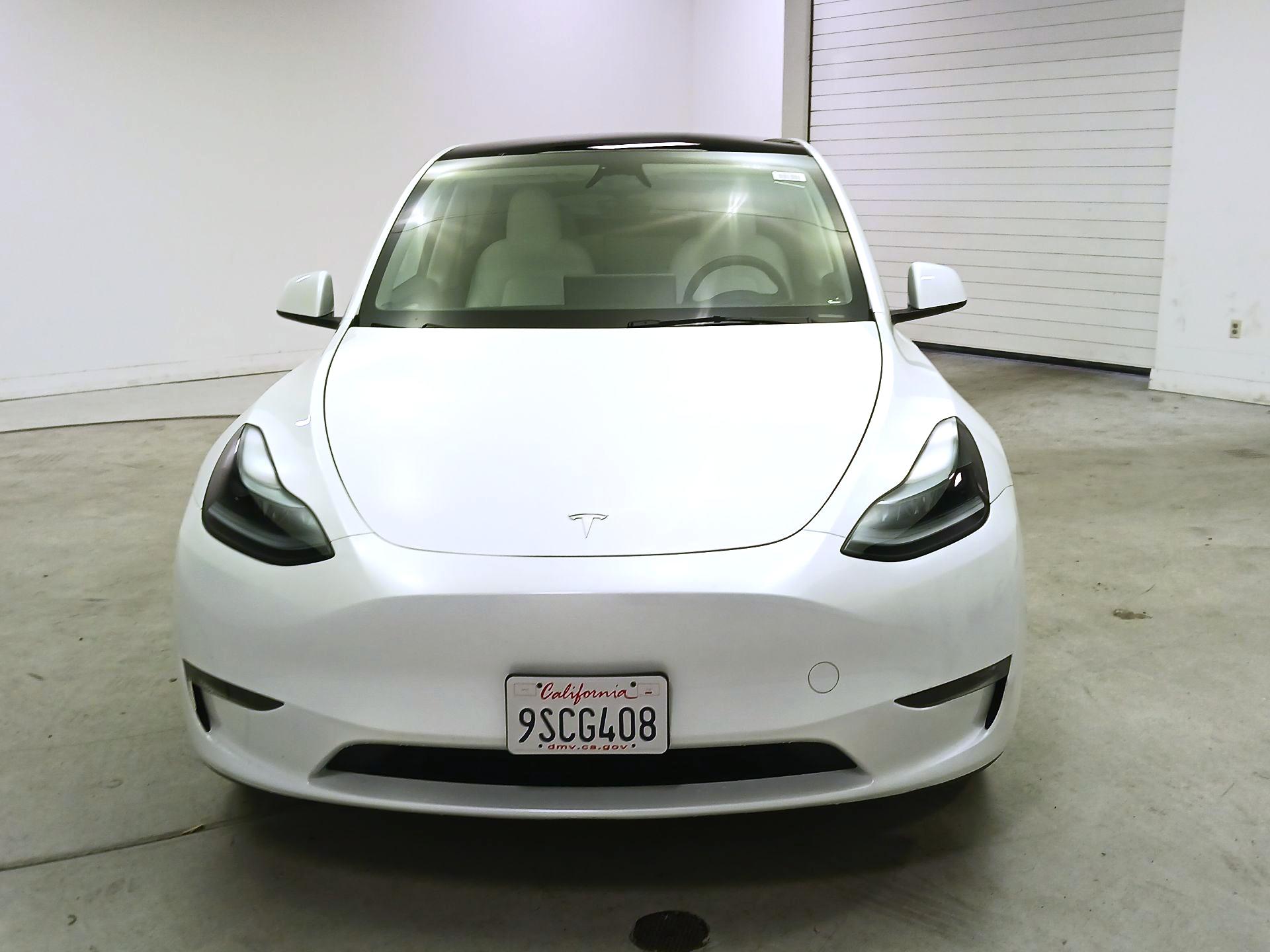 Thumbnail: 2025 Tesla Model Y - 2