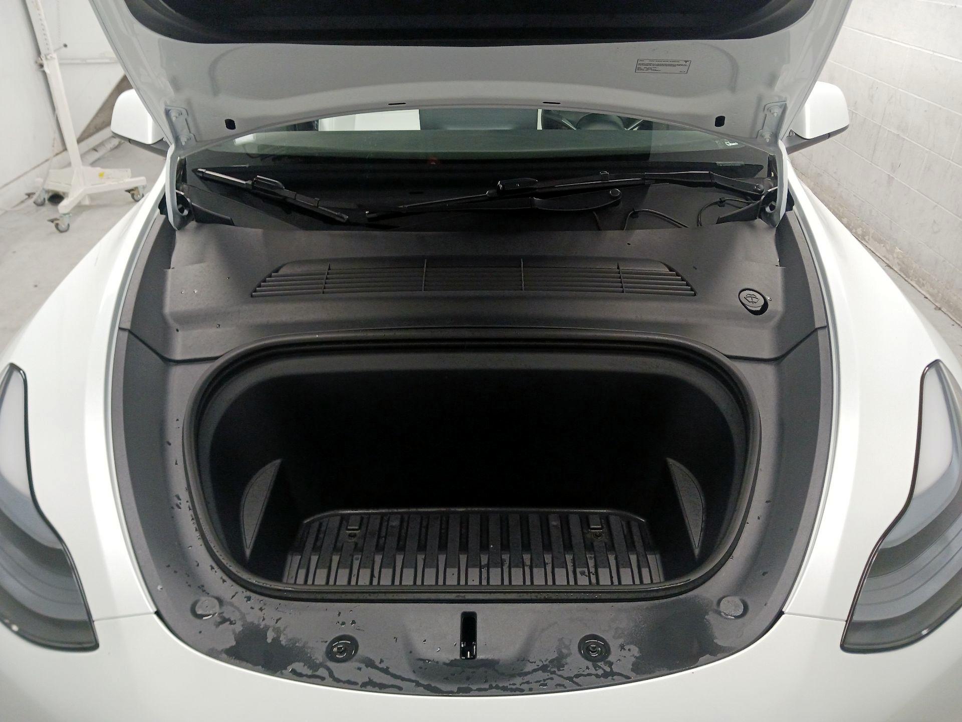 Thumbnail: 2025 Tesla Model Y - 20