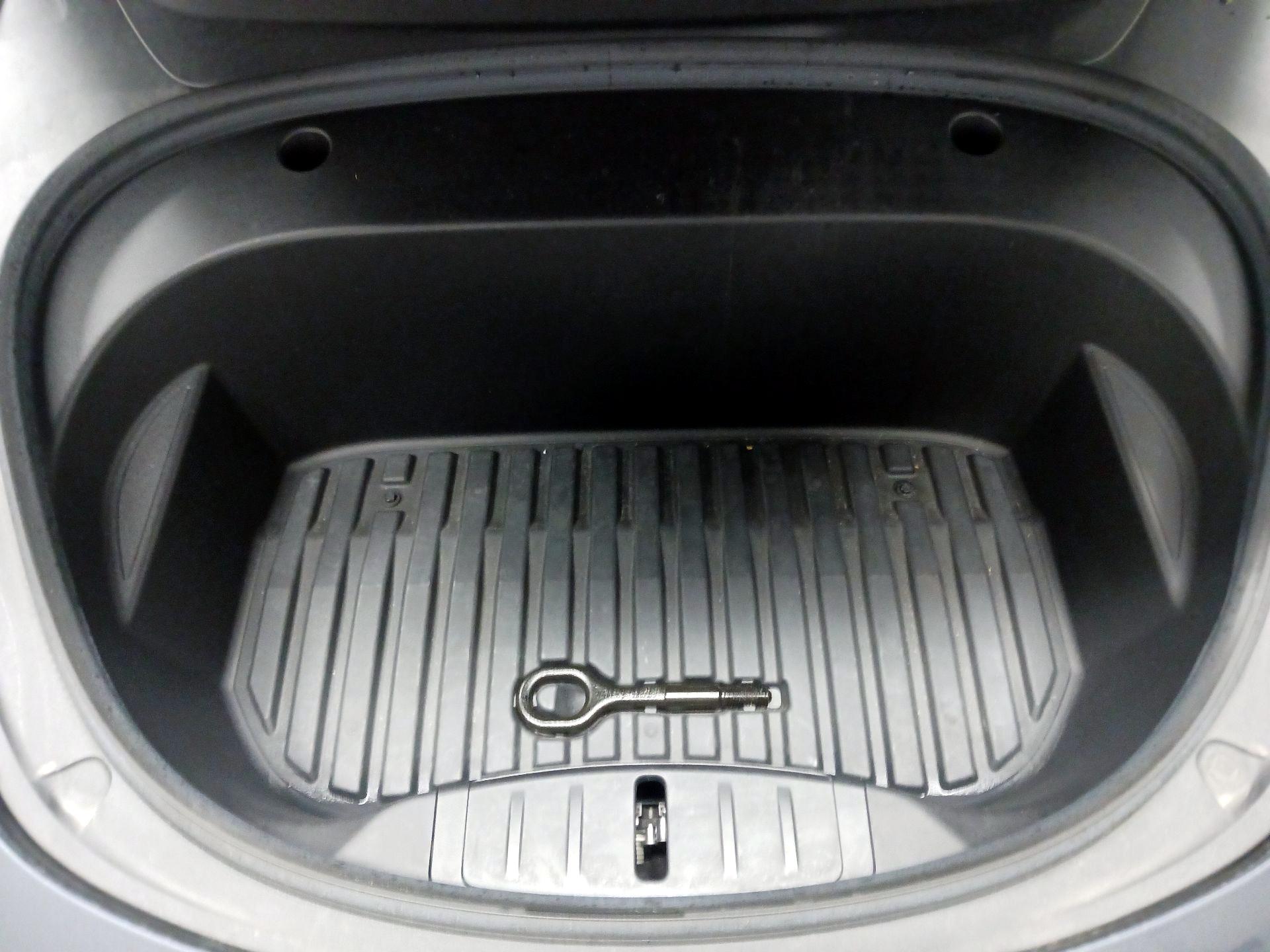 Thumbnail: 2023 Tesla Model 3 - 16