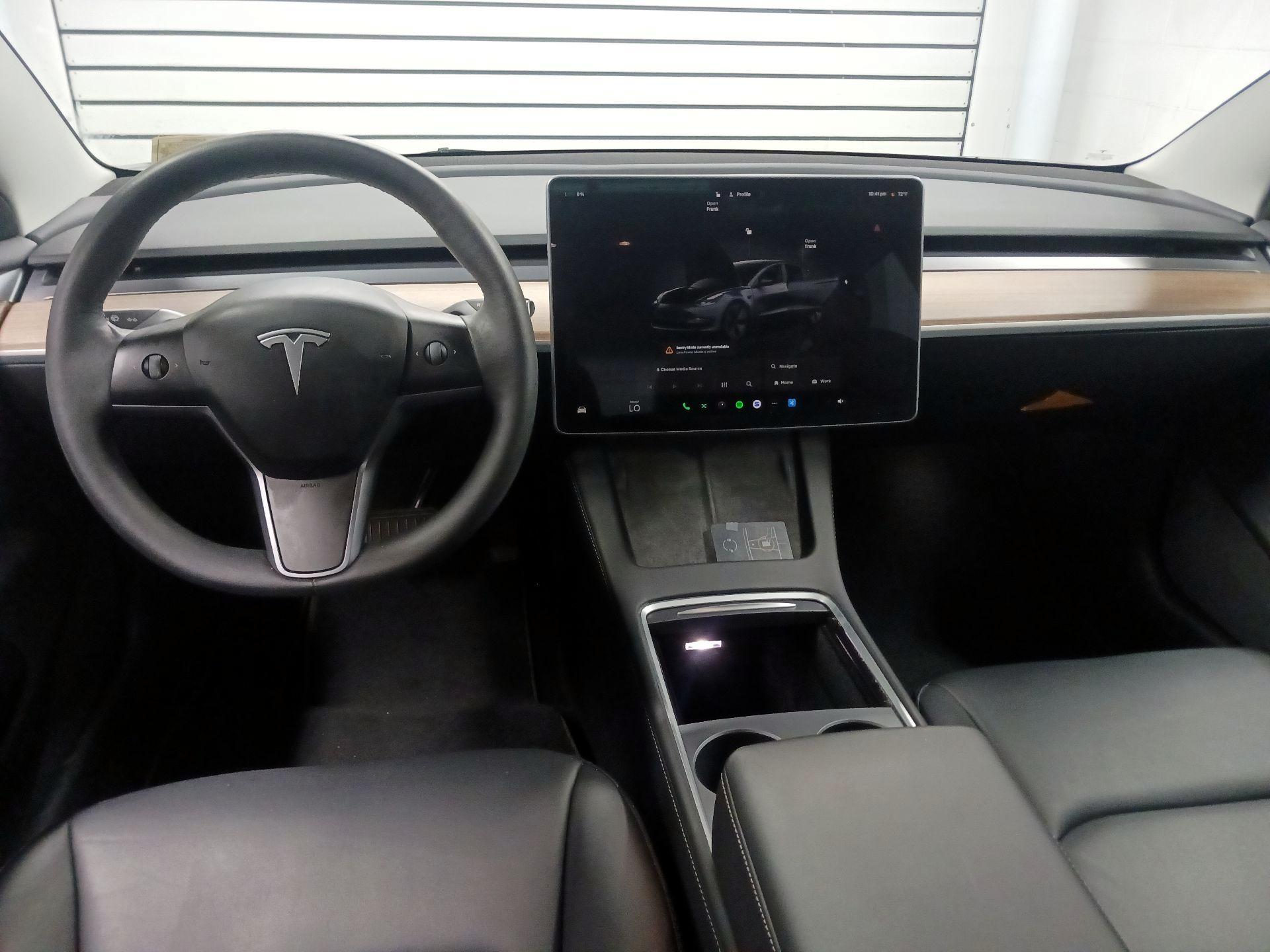 Thumbnail: 2023 Tesla Model 3 - 8