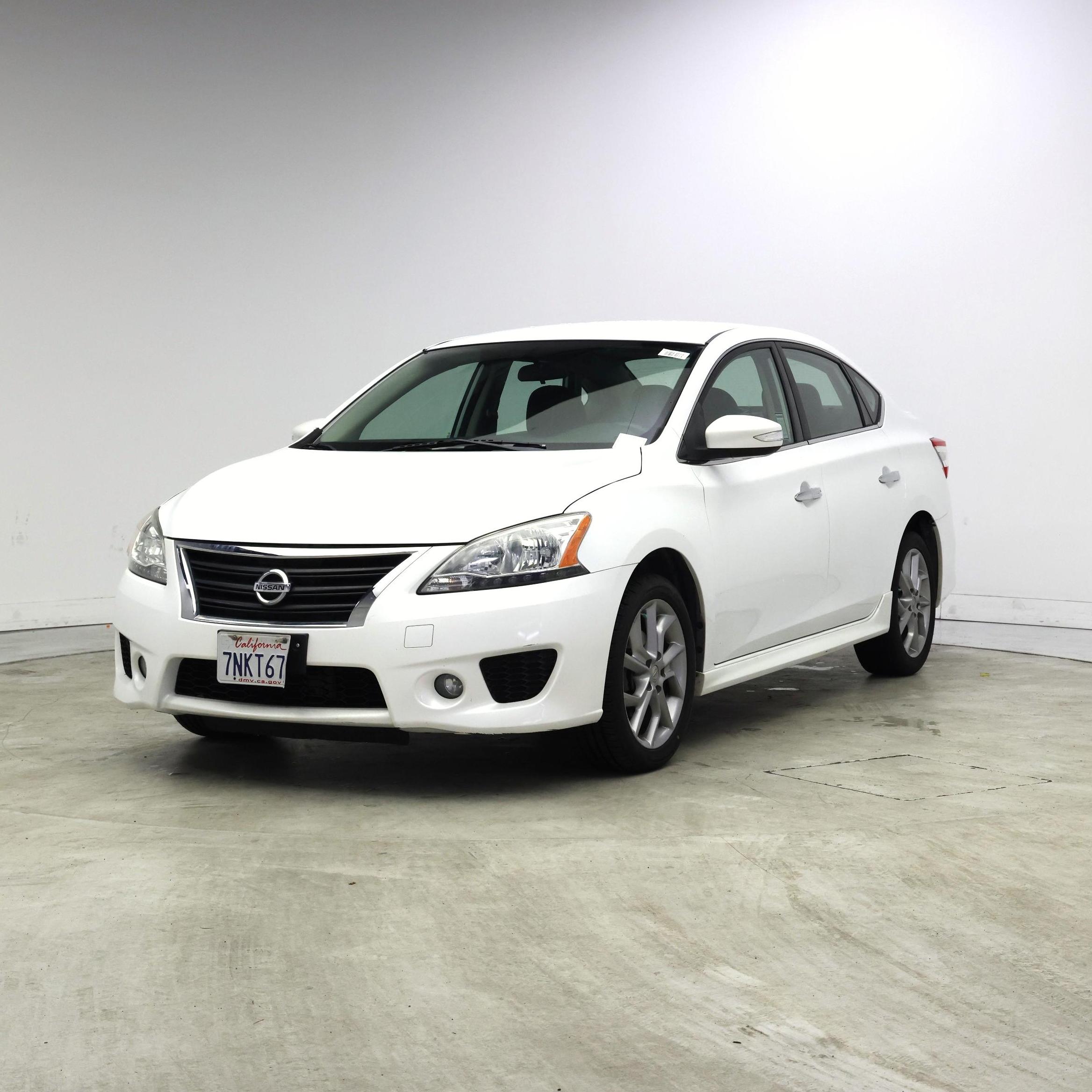 Thumbnail: 2015 Nissan Sentra - 4