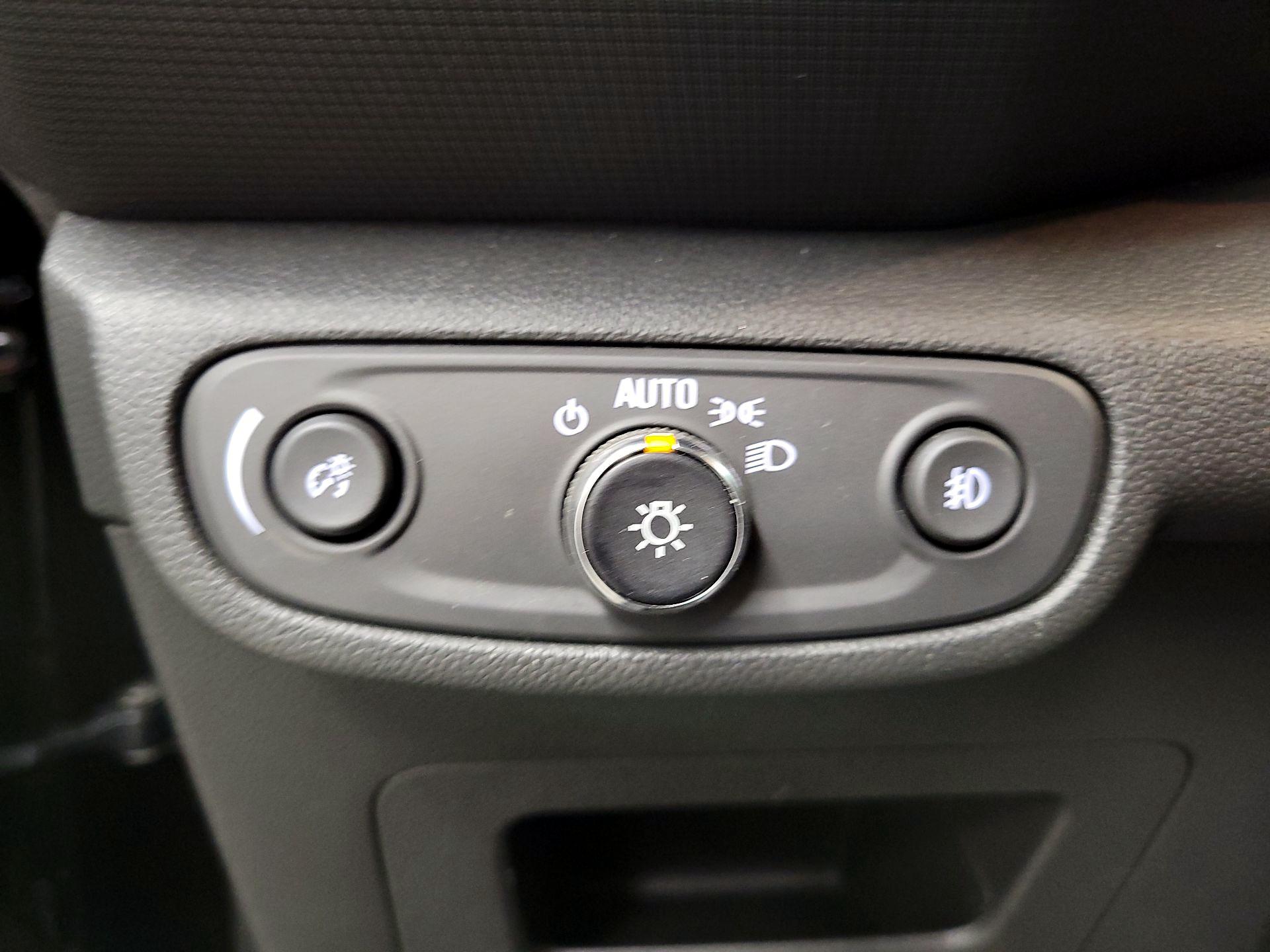 Thumbnail: 2023 Chevrolet TrailBlazer - 11