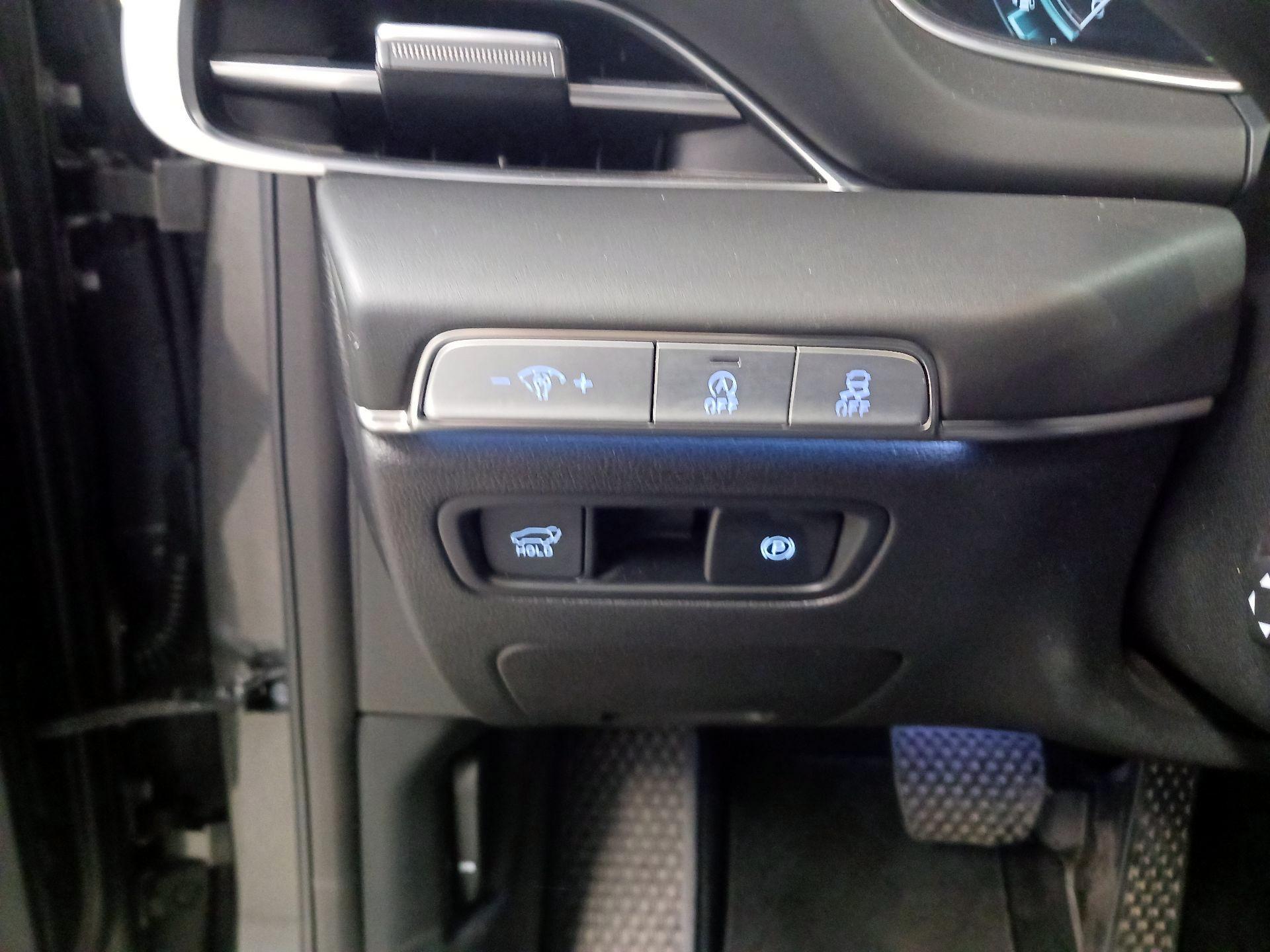 Thumbnail: 2024 Genesis GV80 - 11