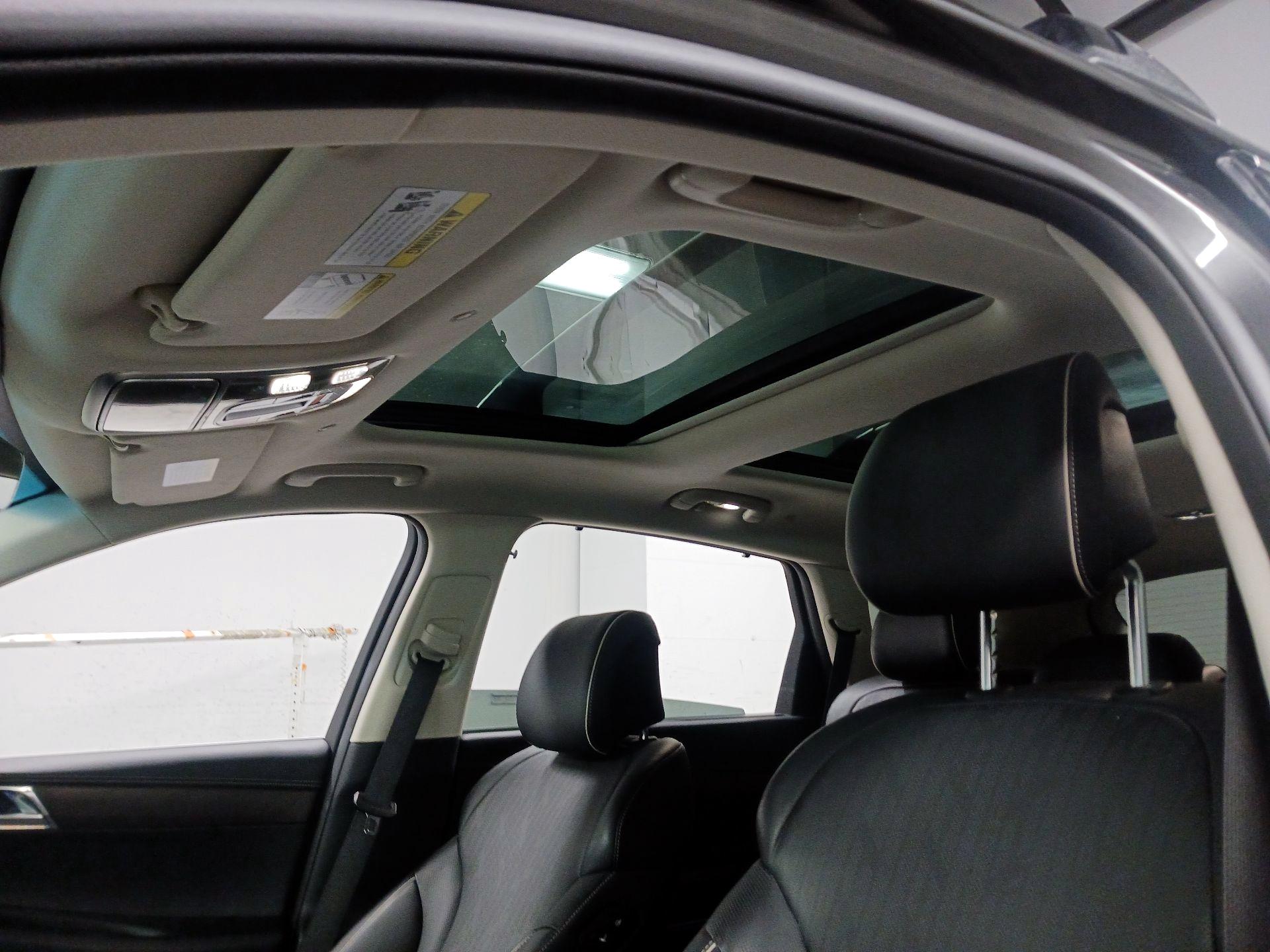 Thumbnail: 2024 Genesis GV80 - 18