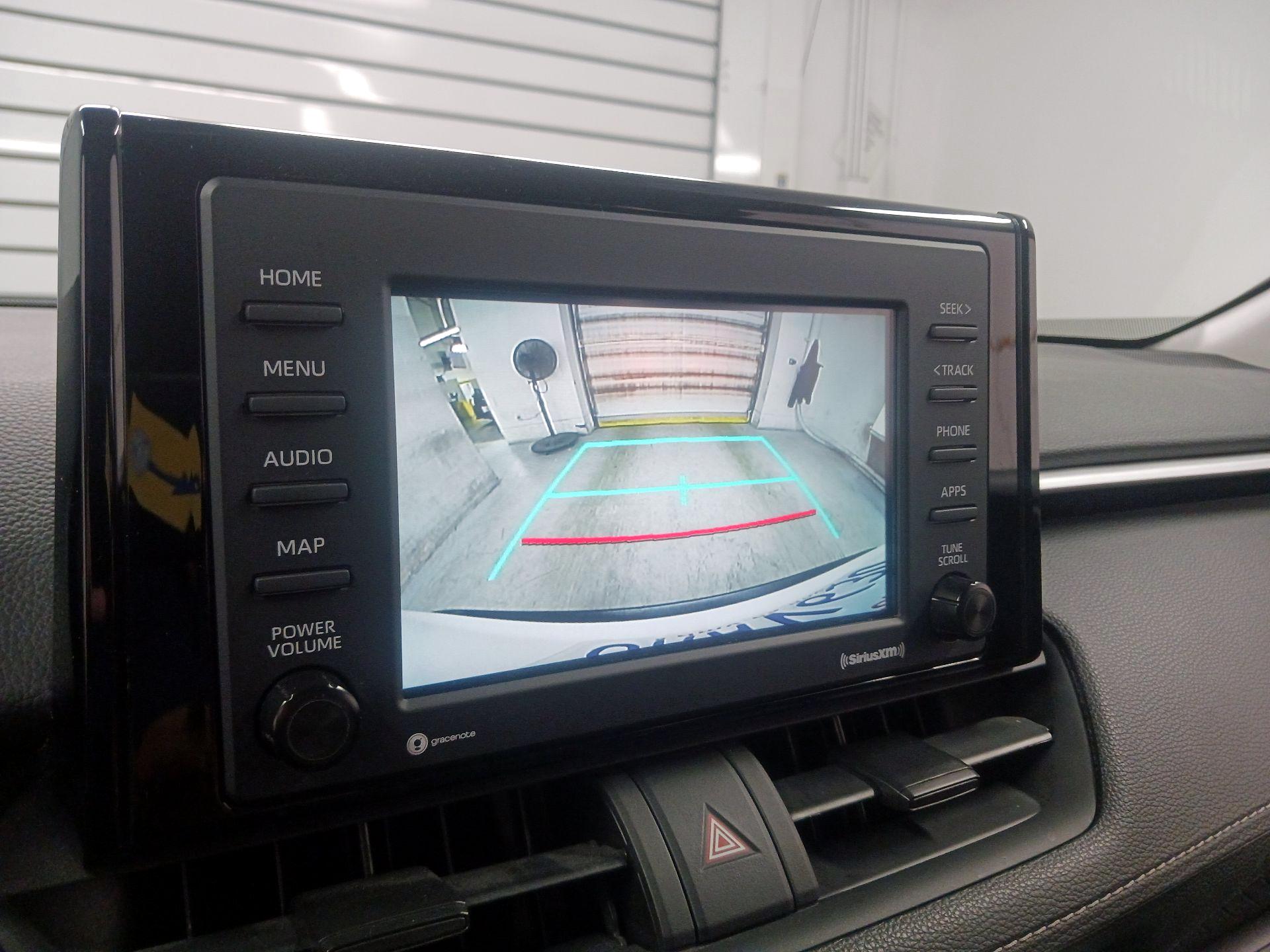 Thumbnail: 2020 Toyota RAV4 - 14