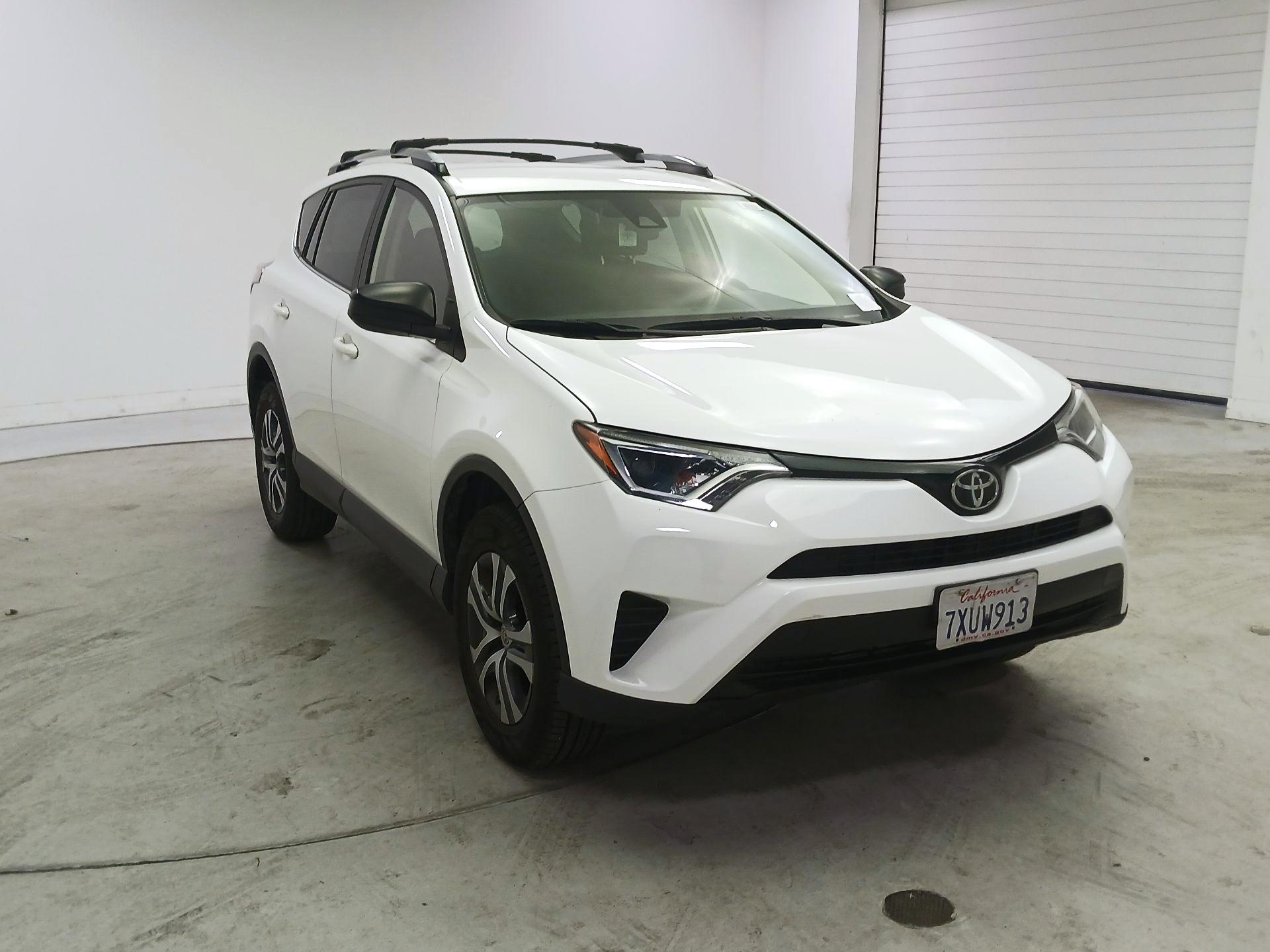 Thumbnail: 2017 Toyota RAV4 - 1