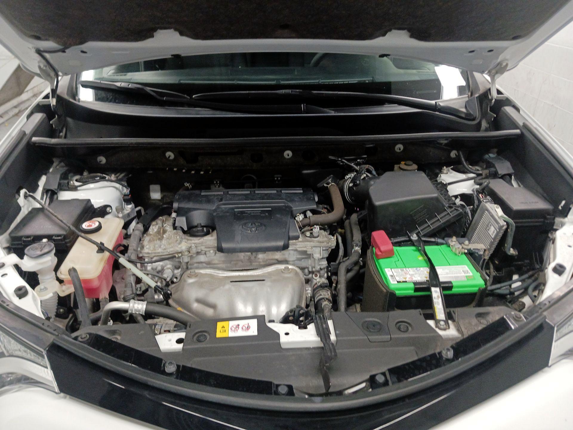 Thumbnail: 2017 Toyota RAV4 - 19