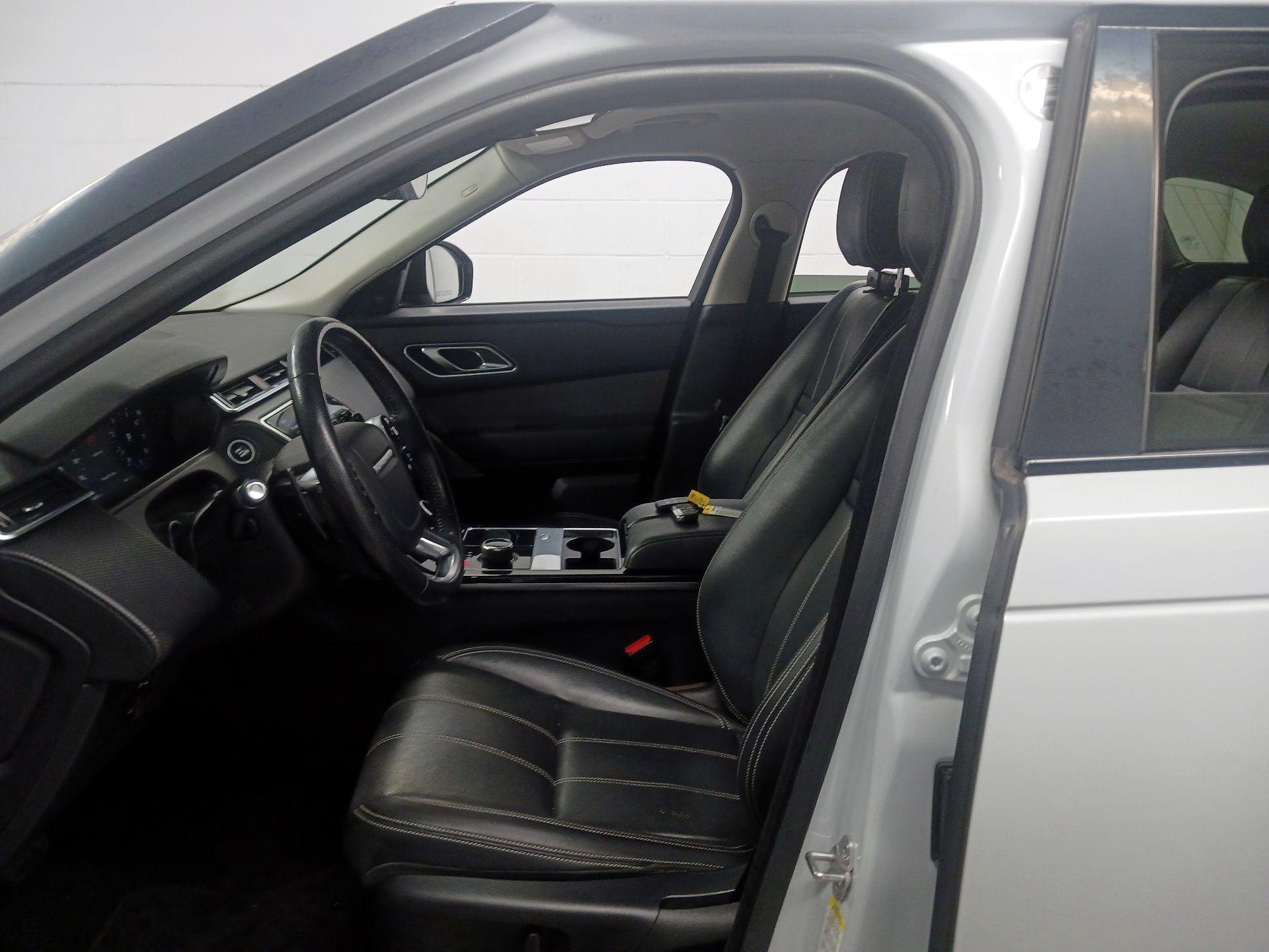 Thumbnail: 2018 Land Rover Range Rover Velar - 9