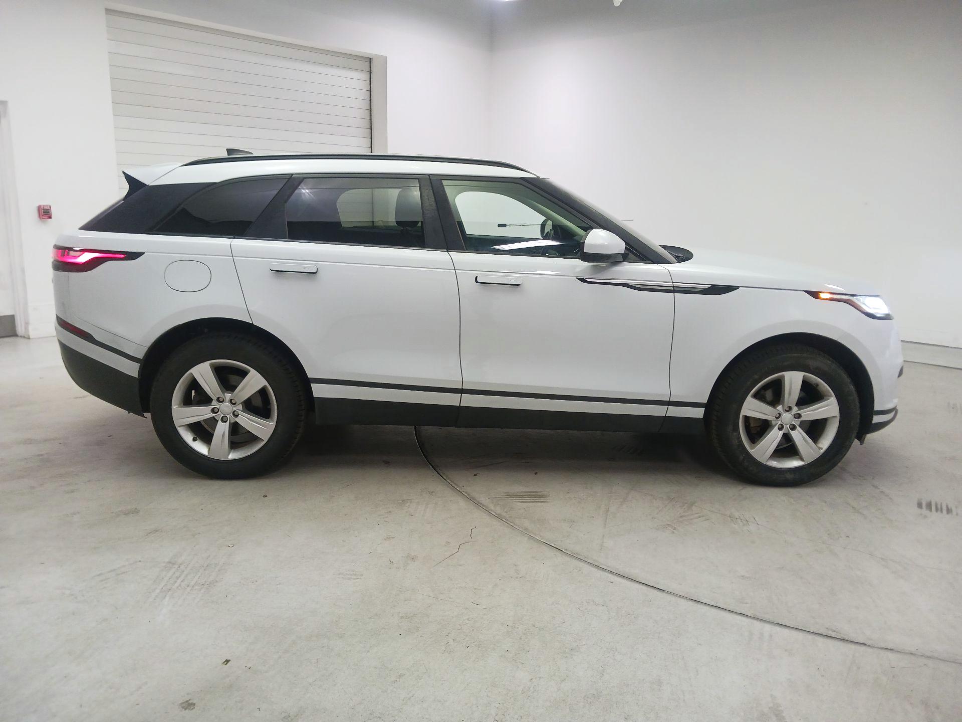 Thumbnail: 2018 Land Rover Range Rover Velar - 4