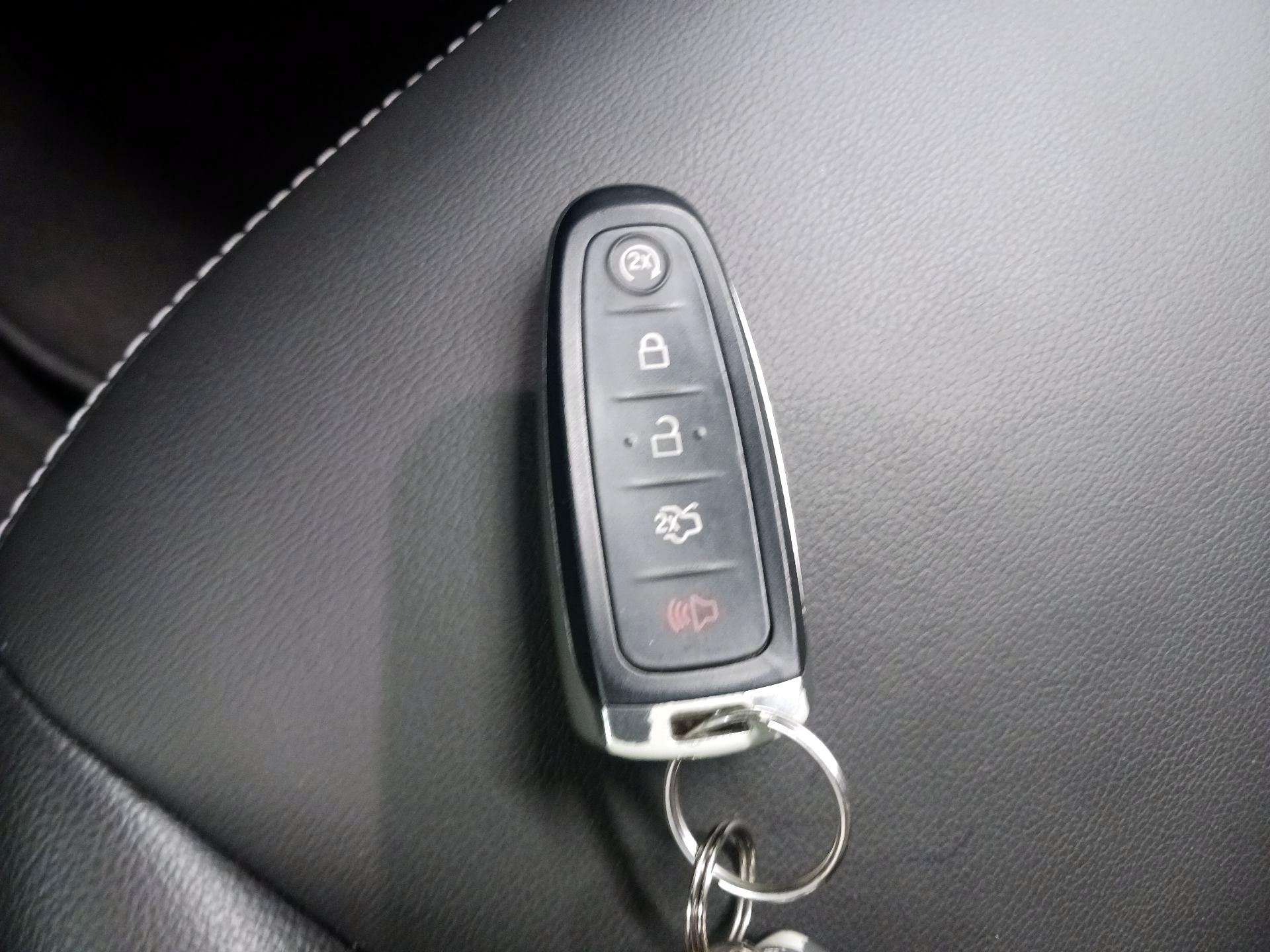 Thumbnail: 2019 Ford Escape - 16