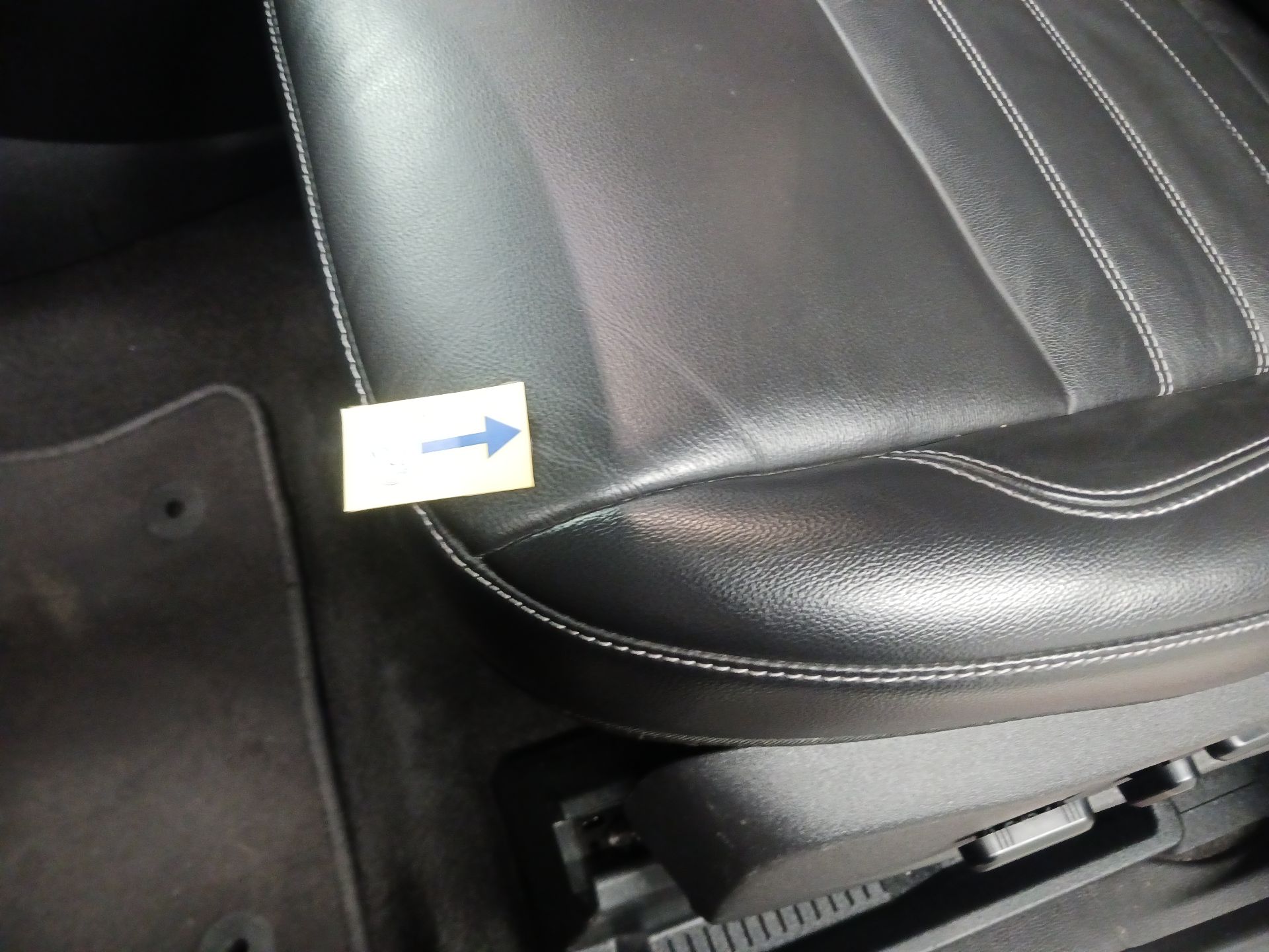 Thumbnail: 2019 Ford Escape - 20