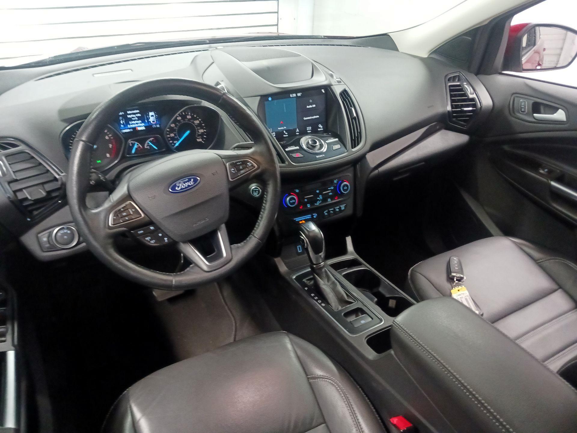 Thumbnail: 2019 Ford Escape - 8