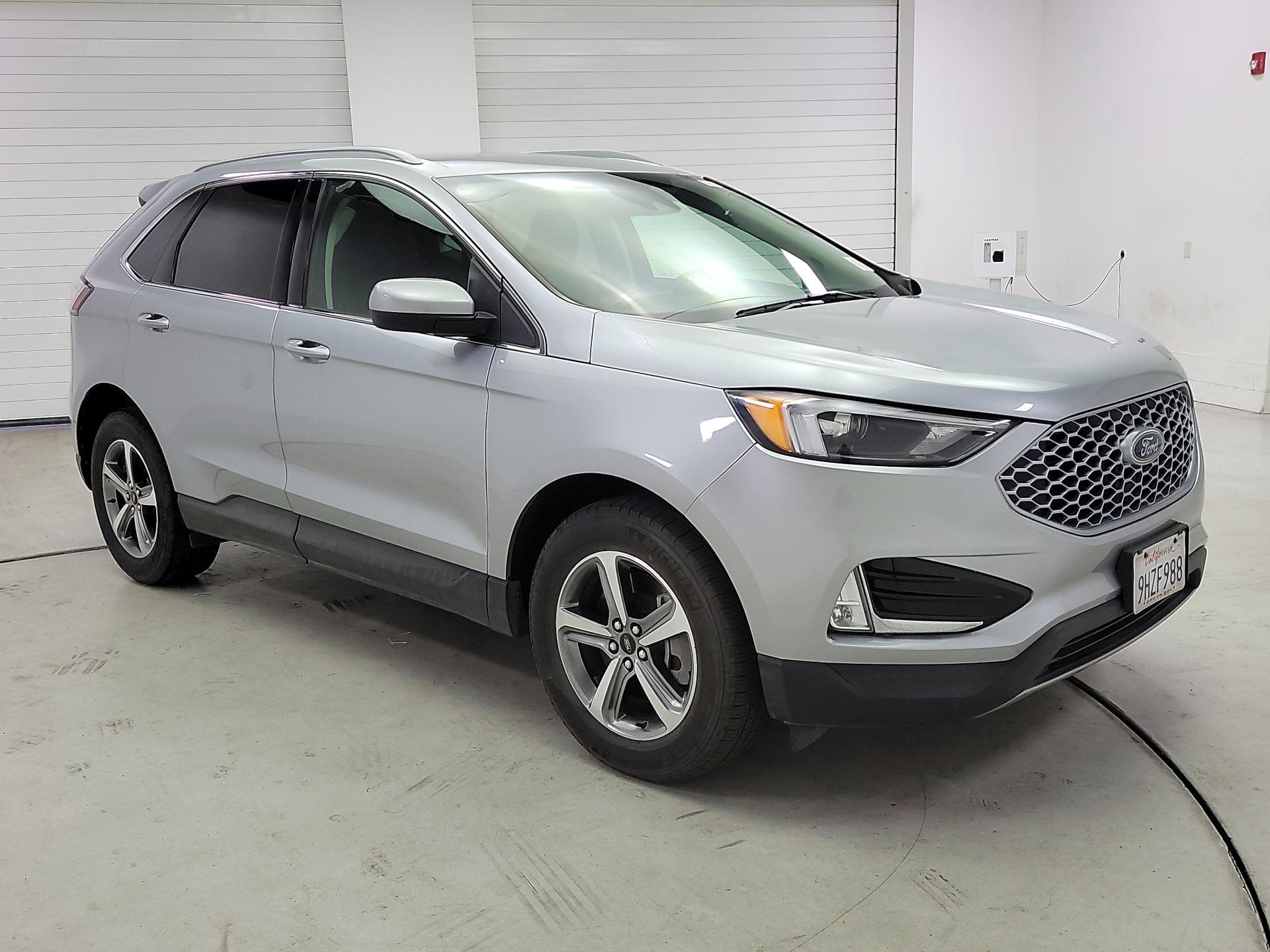 Thumbnail: 2023 Ford Edge - 1