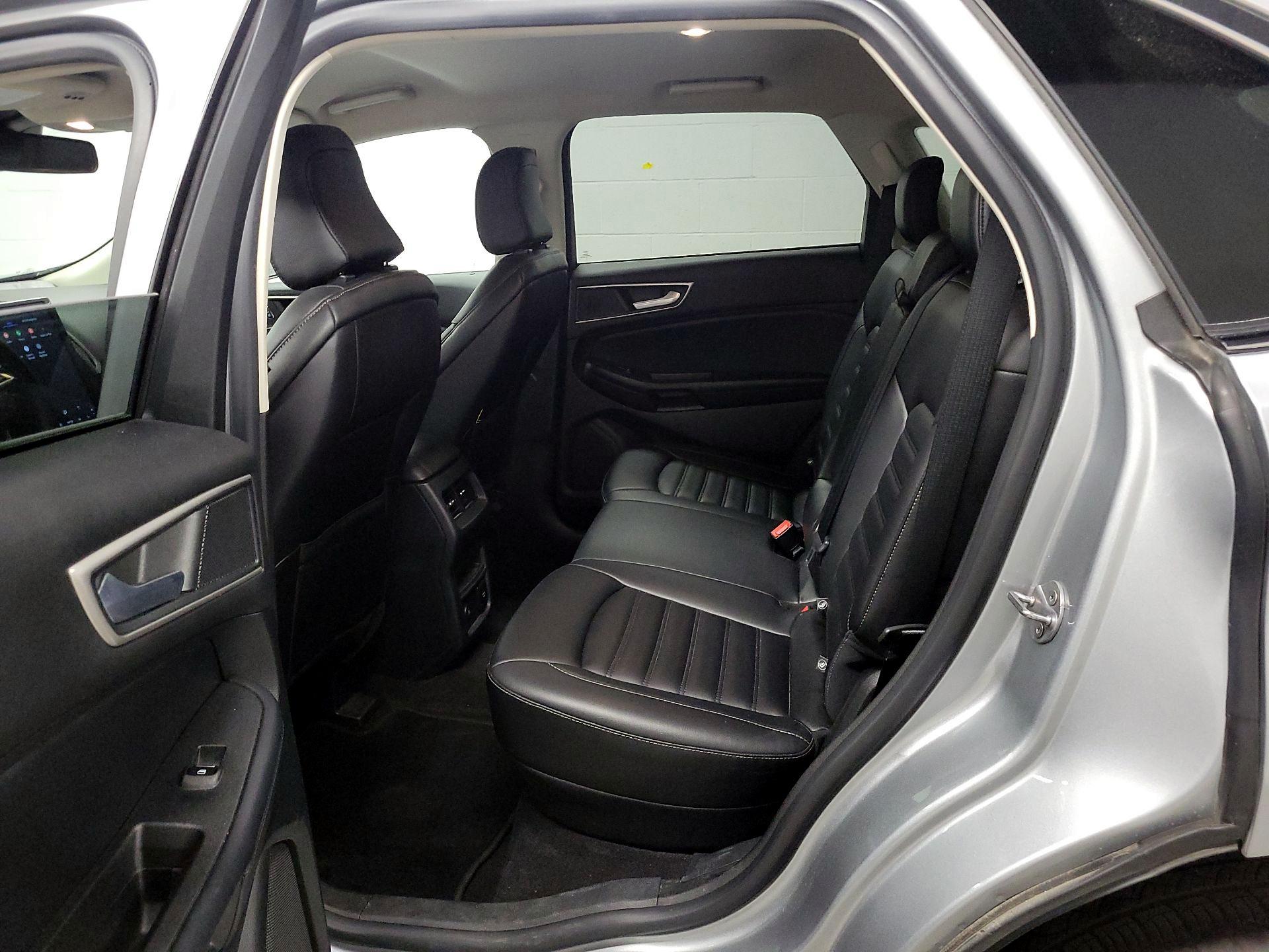 Thumbnail: 2023 Ford Edge - 17