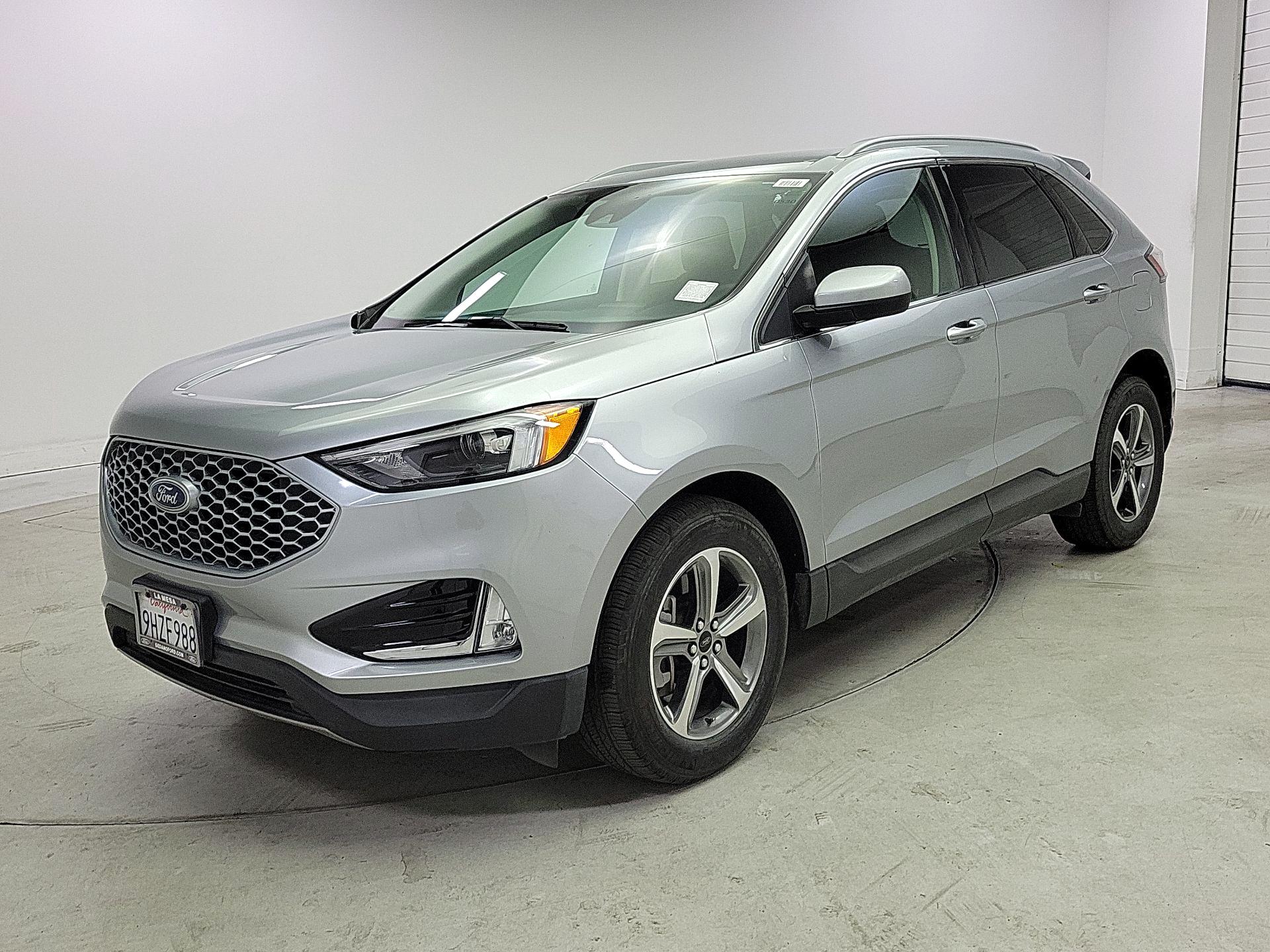 Thumbnail: 2023 Ford Edge - 3