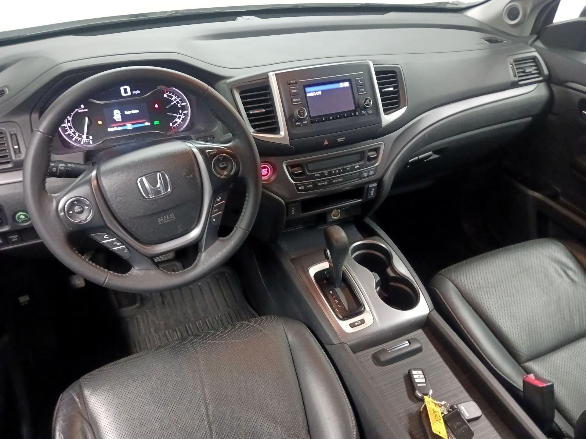 Thumbnail: 2017 Honda Ridgeline - 9