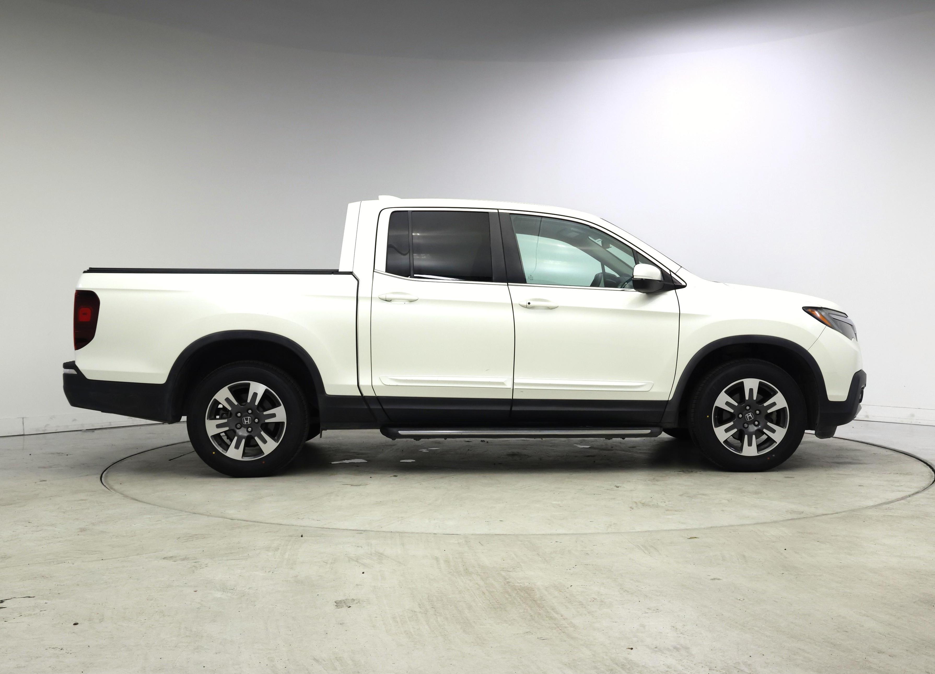 Thumbnail: 2017 Honda Ridgeline - 7