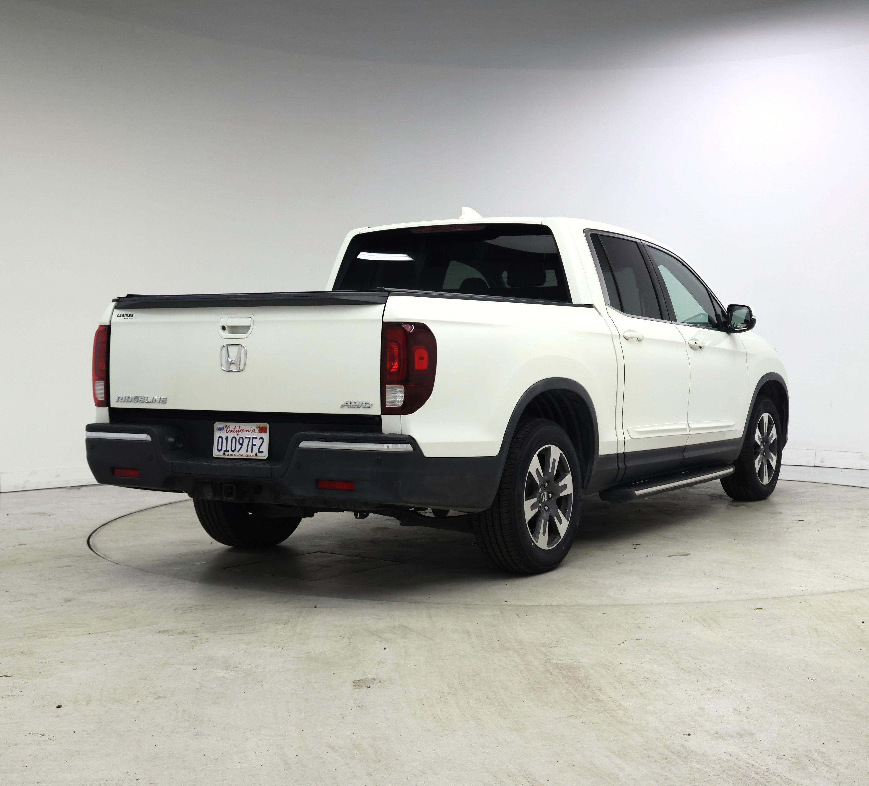 Thumbnail: 2017 Honda Ridgeline - 8