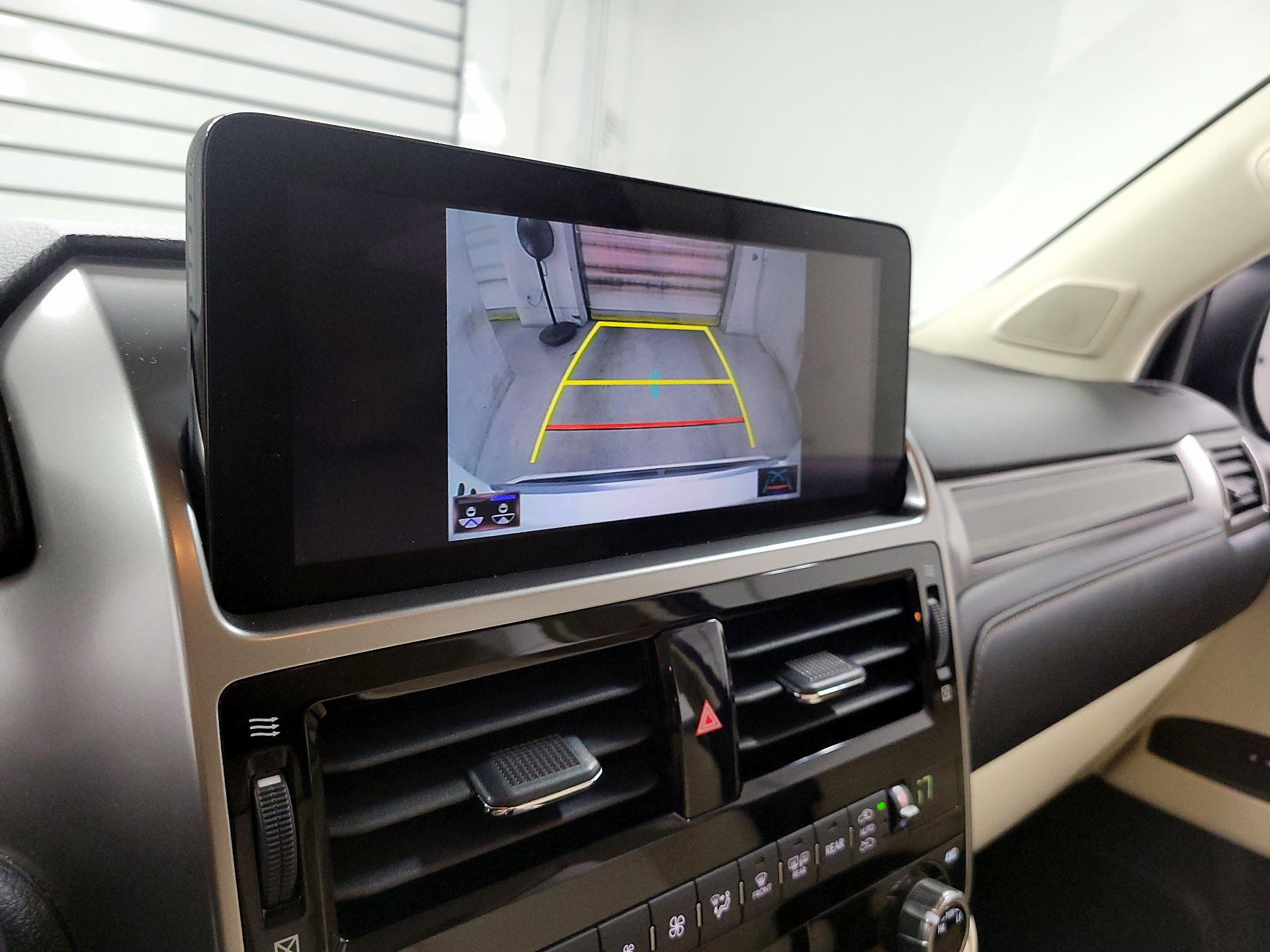 Thumbnail: 2022 Lexus GX - 11