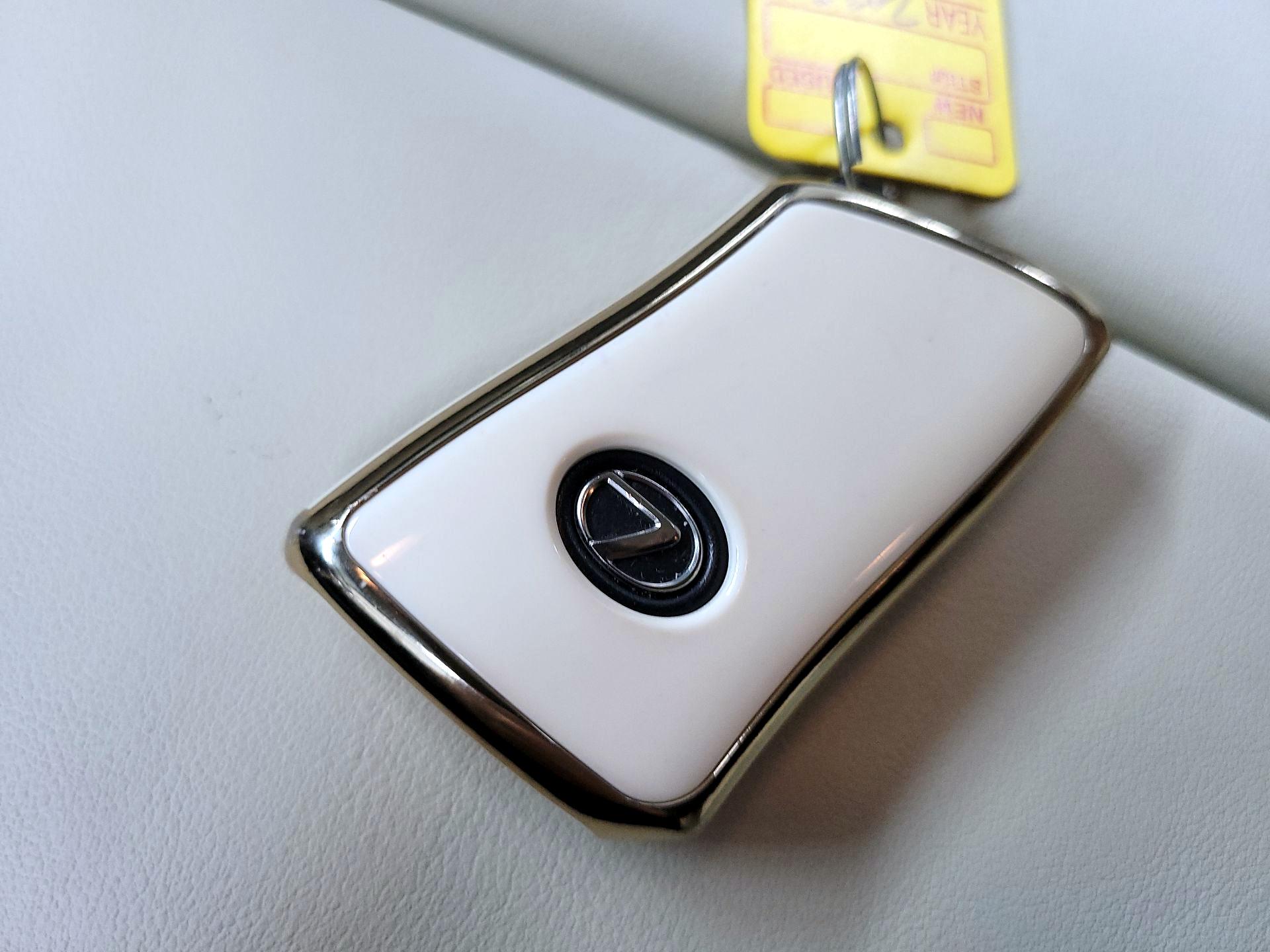 Thumbnail: 2022 Lexus GX - 17