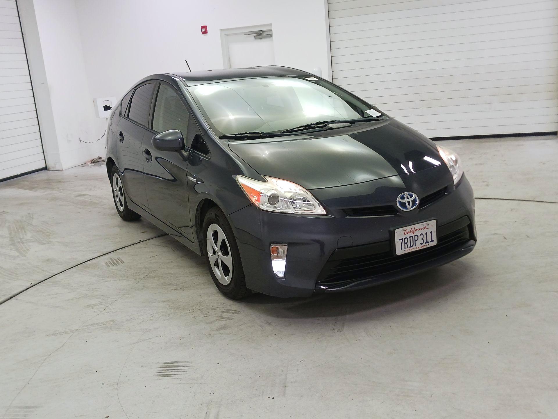 Thumbnail: 2015 Toyota Prius - 1
