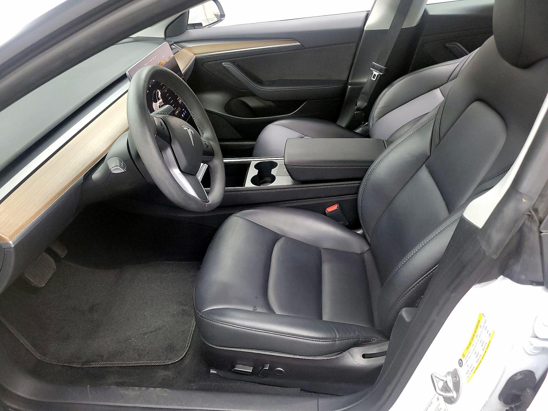 Thumbnail: 2023 Tesla Model 3 - 9