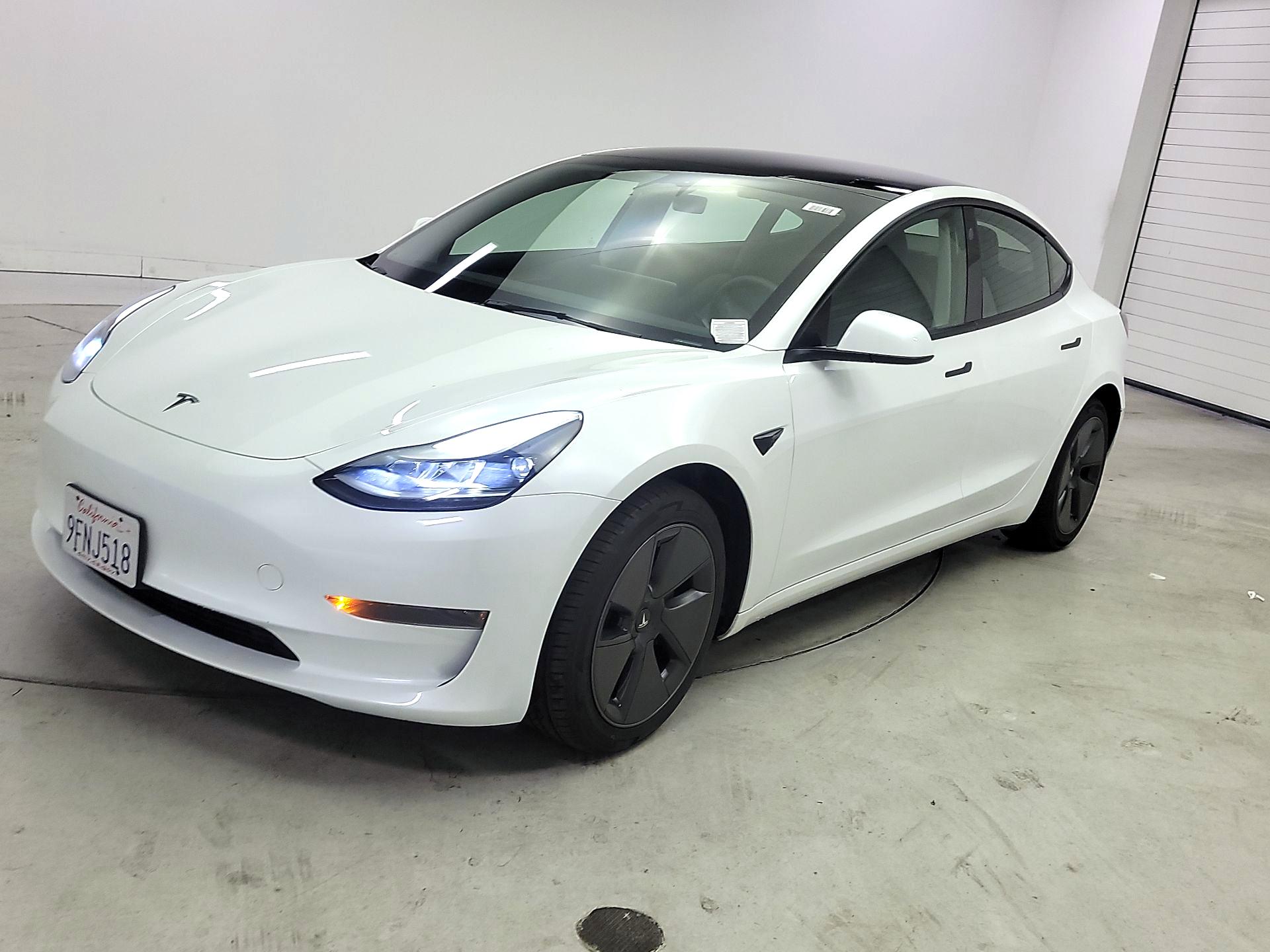 Thumbnail: 2023 Tesla Model 3 - 3