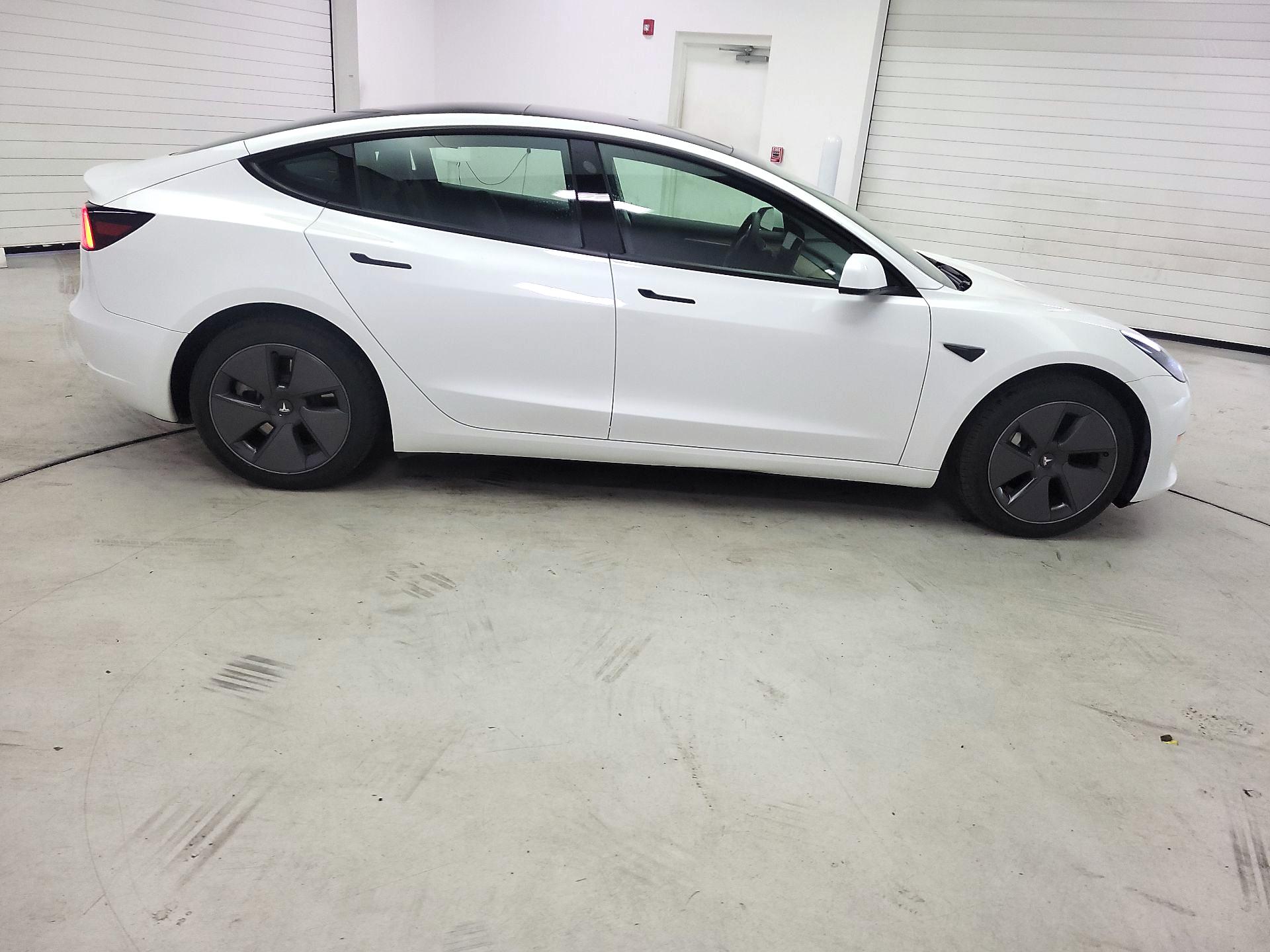 Thumbnail: 2023 Tesla Model 3 - 4