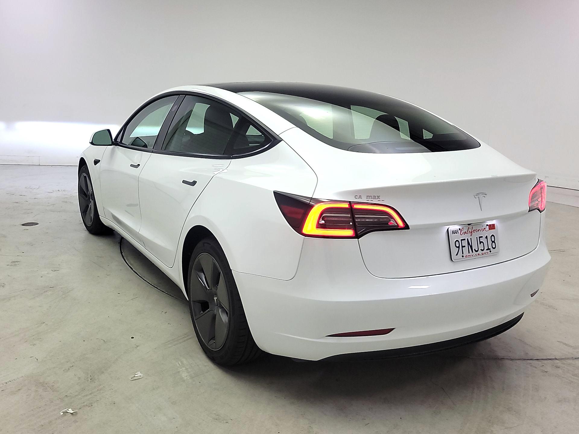 Thumbnail: 2023 Tesla Model 3 - 7
