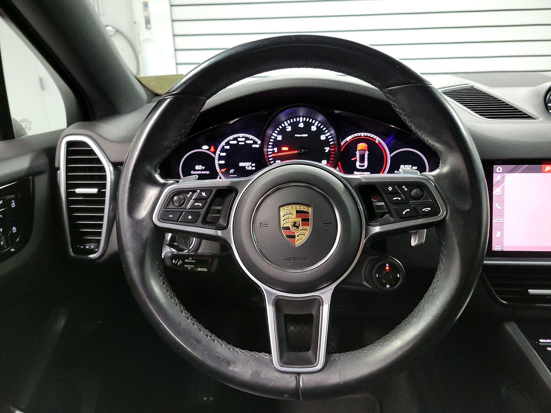 Thumbnail: 2021 Porsche Cayenne - 10