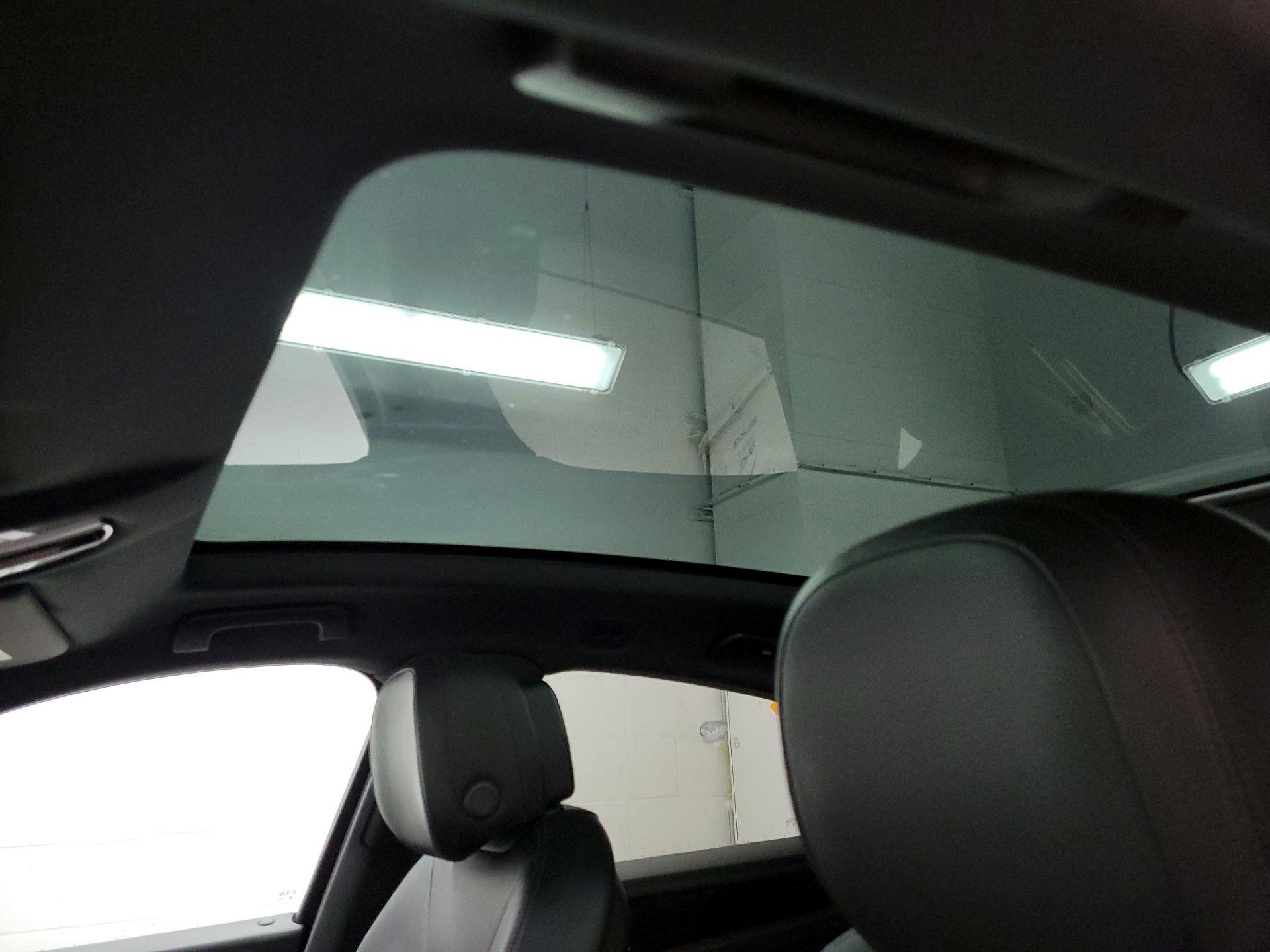 Thumbnail: 2021 Porsche Cayenne - 20