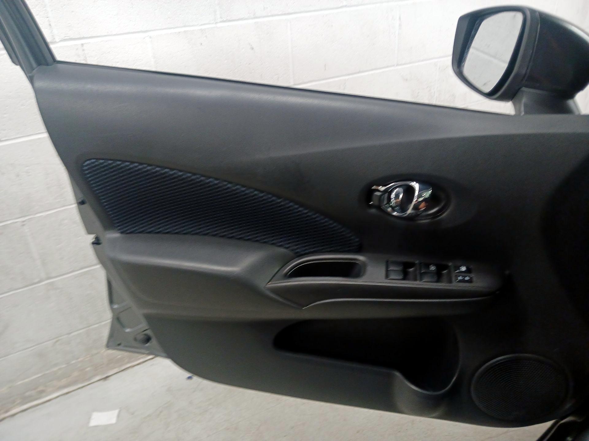 Thumbnail: 2016 Nissan Versa Note - 12