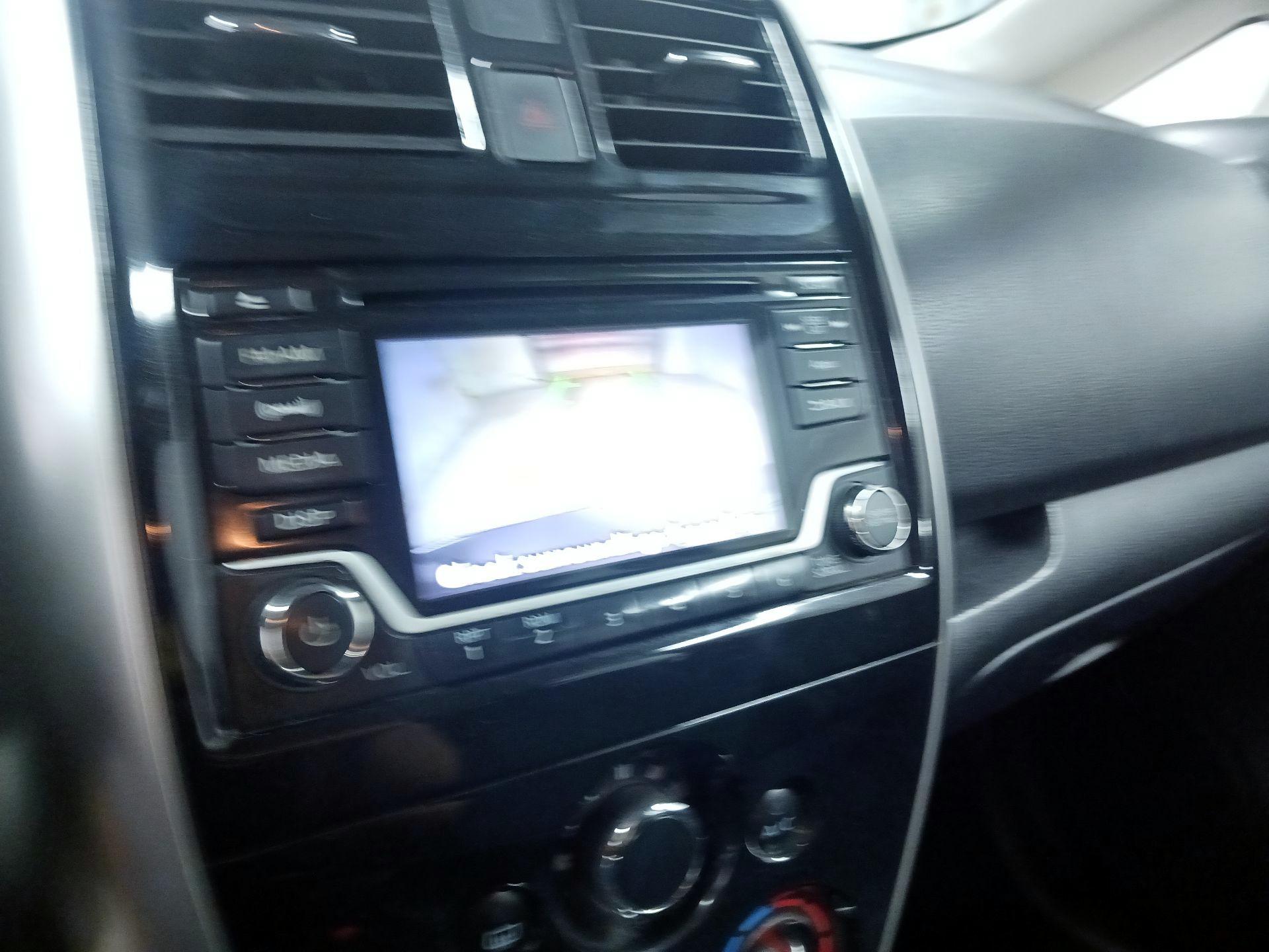 Thumbnail: 2016 Nissan Versa Note - 13