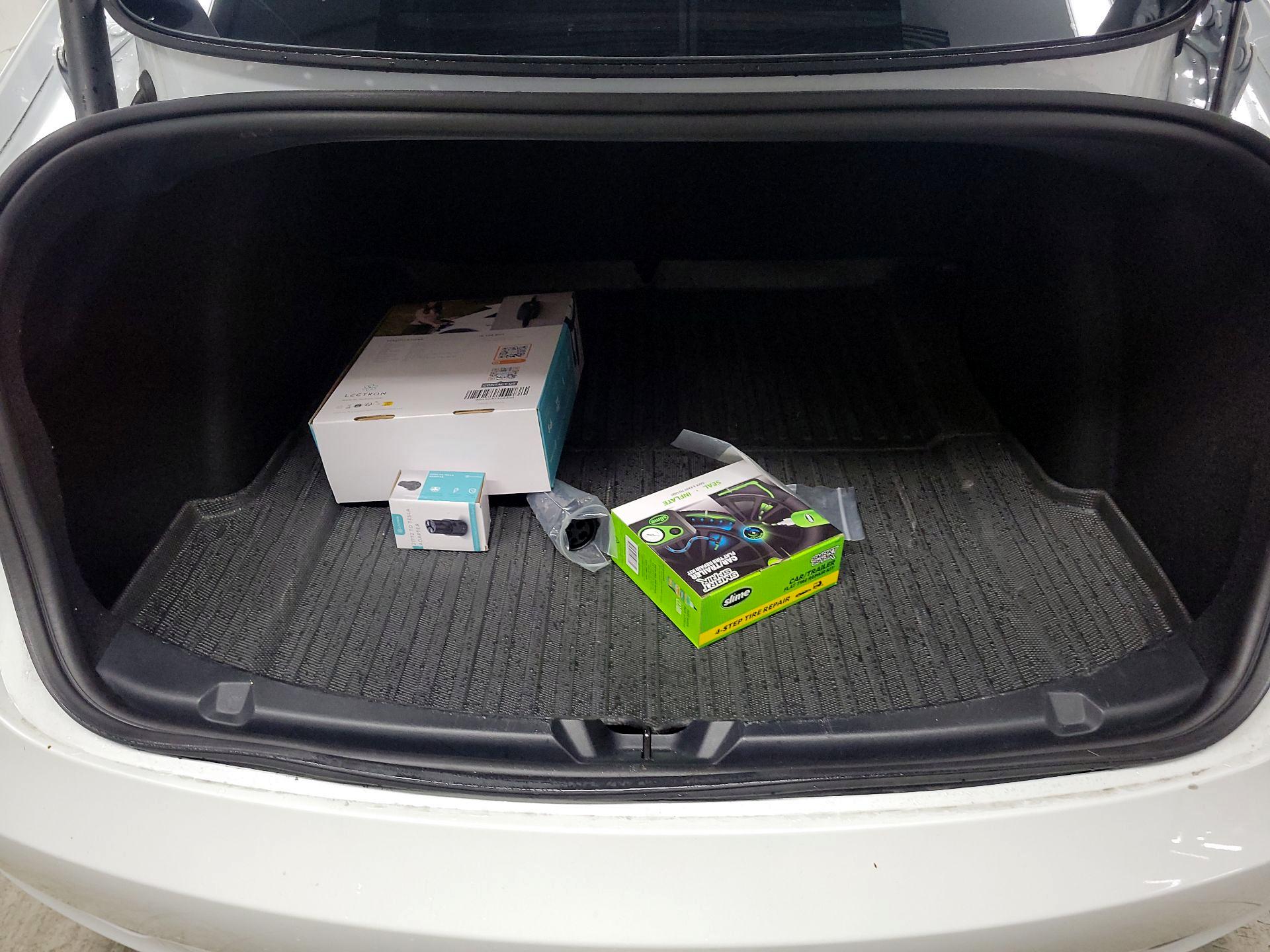 Thumbnail: 2023 Tesla Model 3 - 14