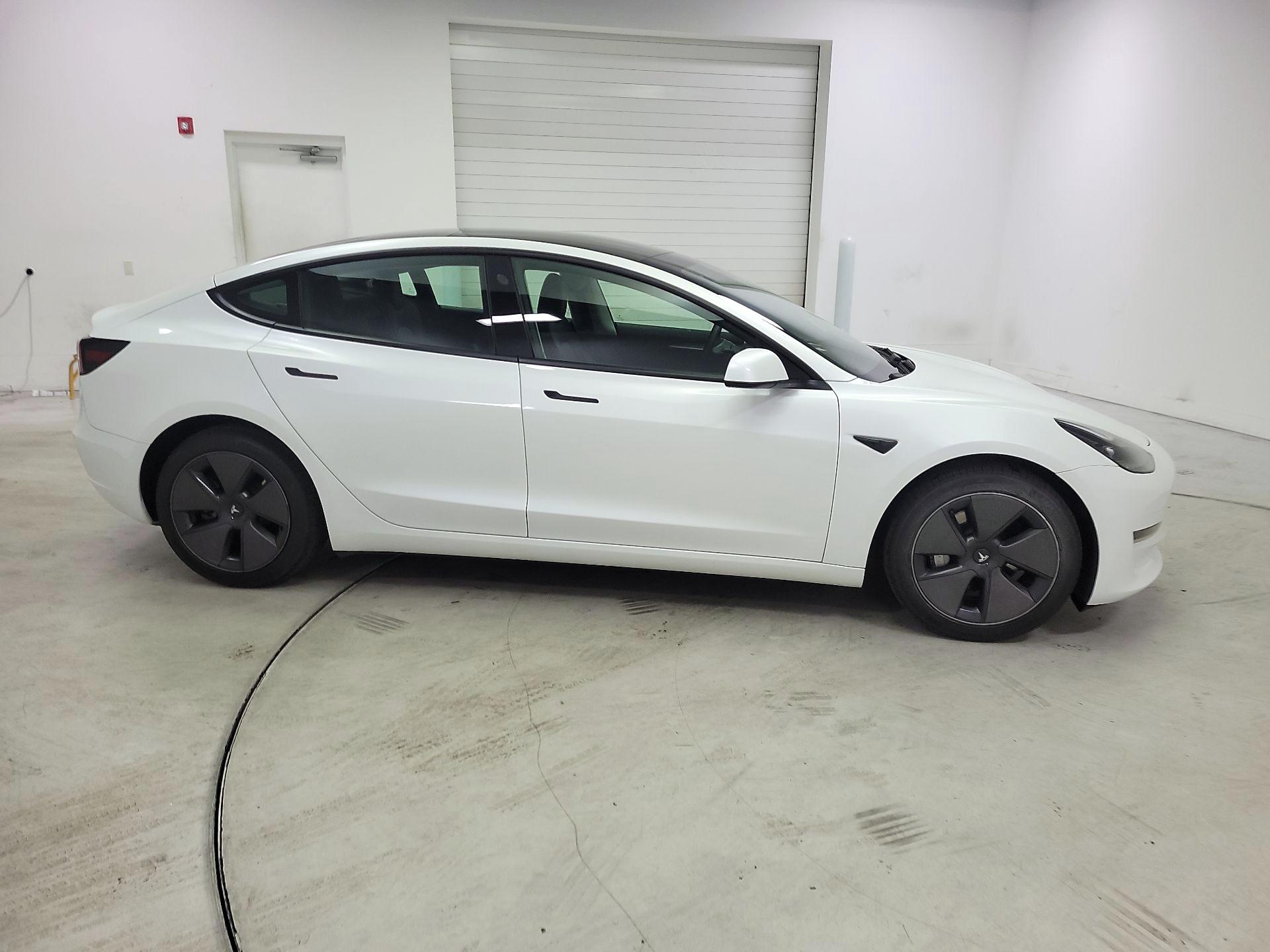 Thumbnail: 2023 Tesla Model 3 - 4