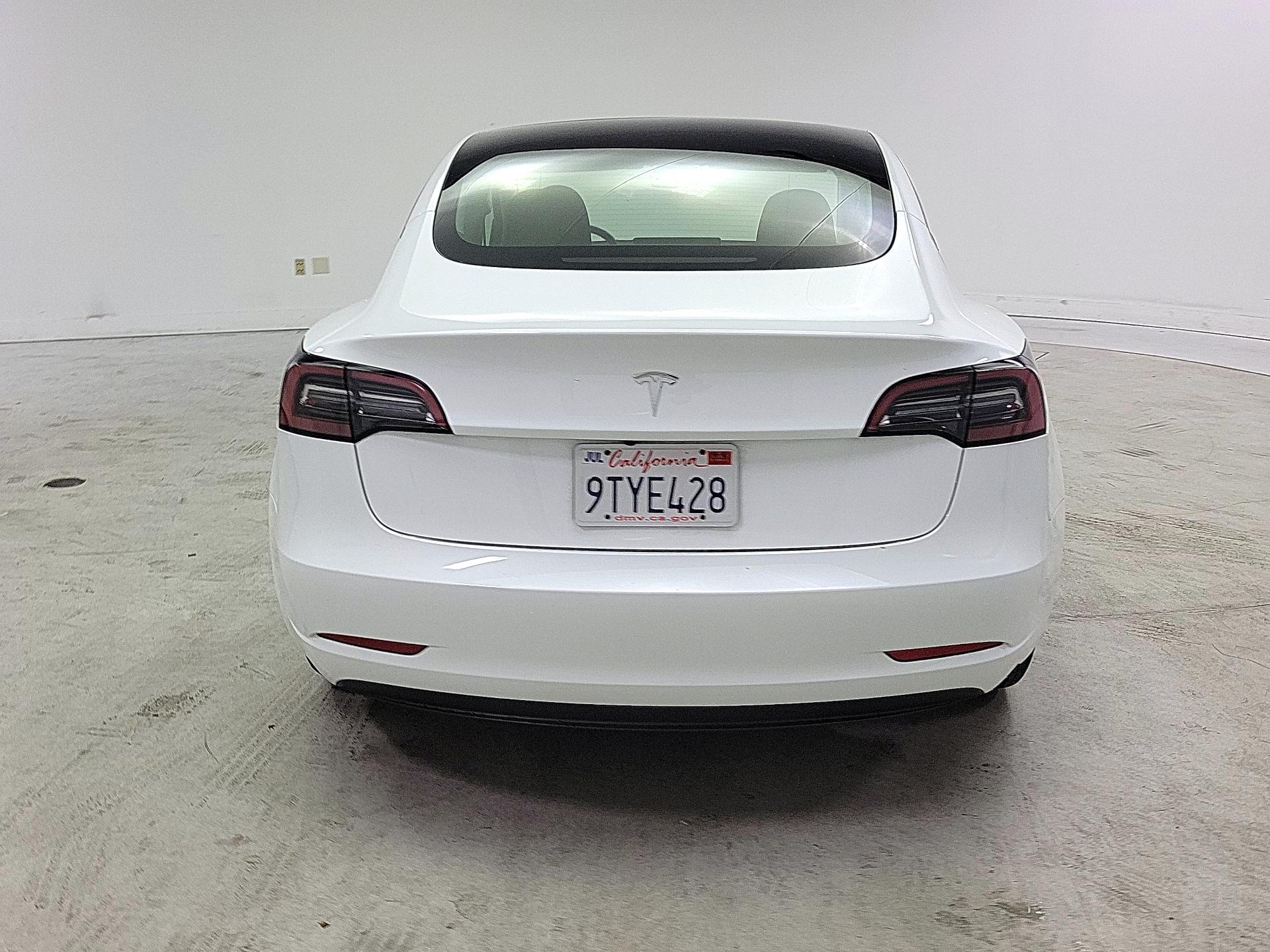 Thumbnail: 2023 Tesla Model 3 - 6