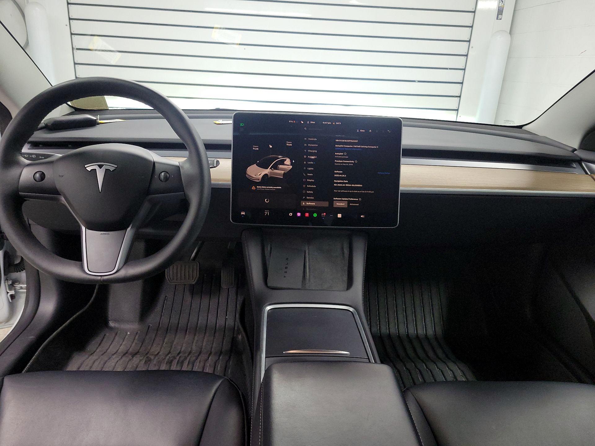 Thumbnail: 2023 Tesla Model 3 - 8