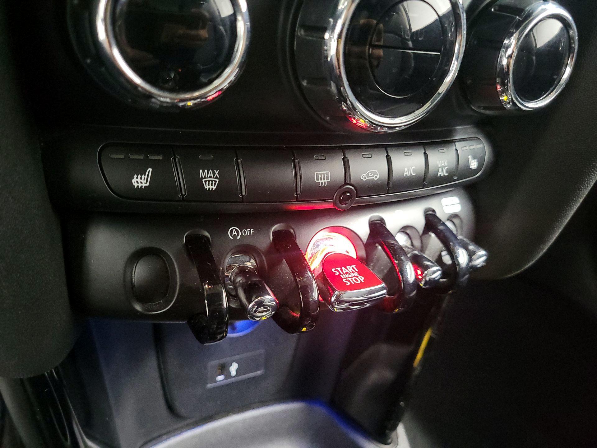 Thumbnail: 2021 MINI Cooper Hardtop - 13