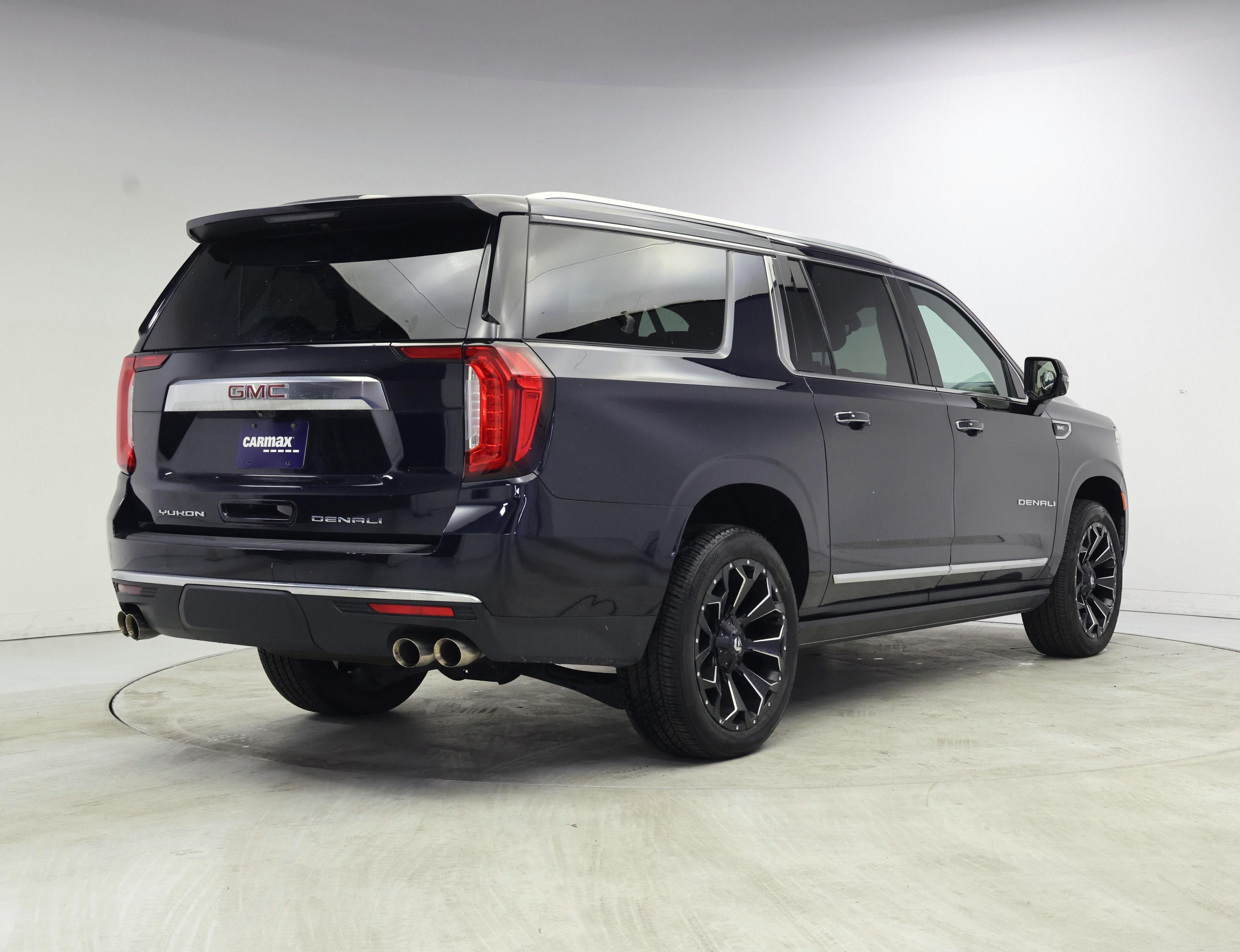 Thumbnail: 2021 GMC Yukon XL - 8