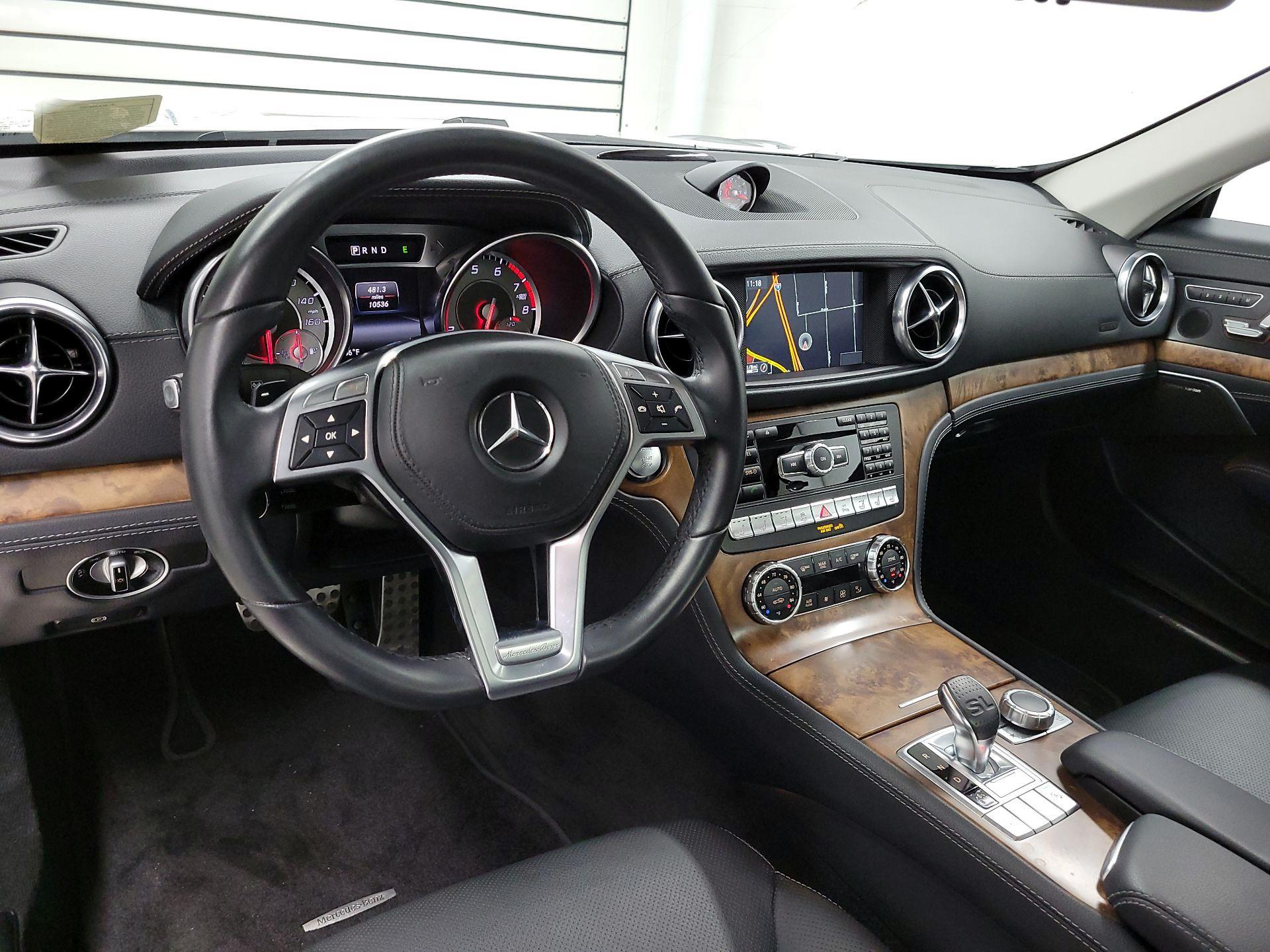 Thumbnail: 2016 Mercedes-Benz SL-Class - 9