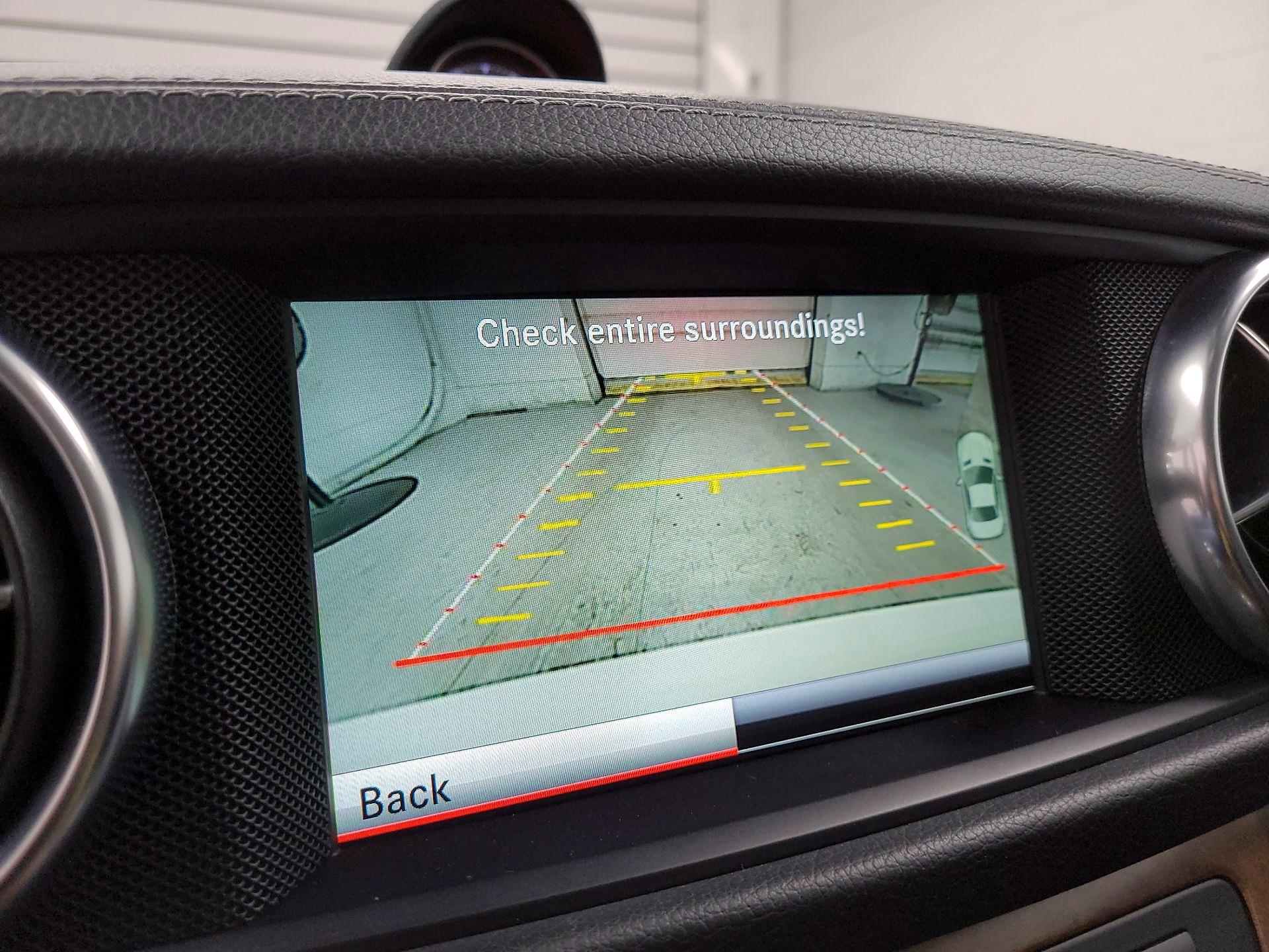 Thumbnail: 2016 Mercedes-Benz SL-Class - 15