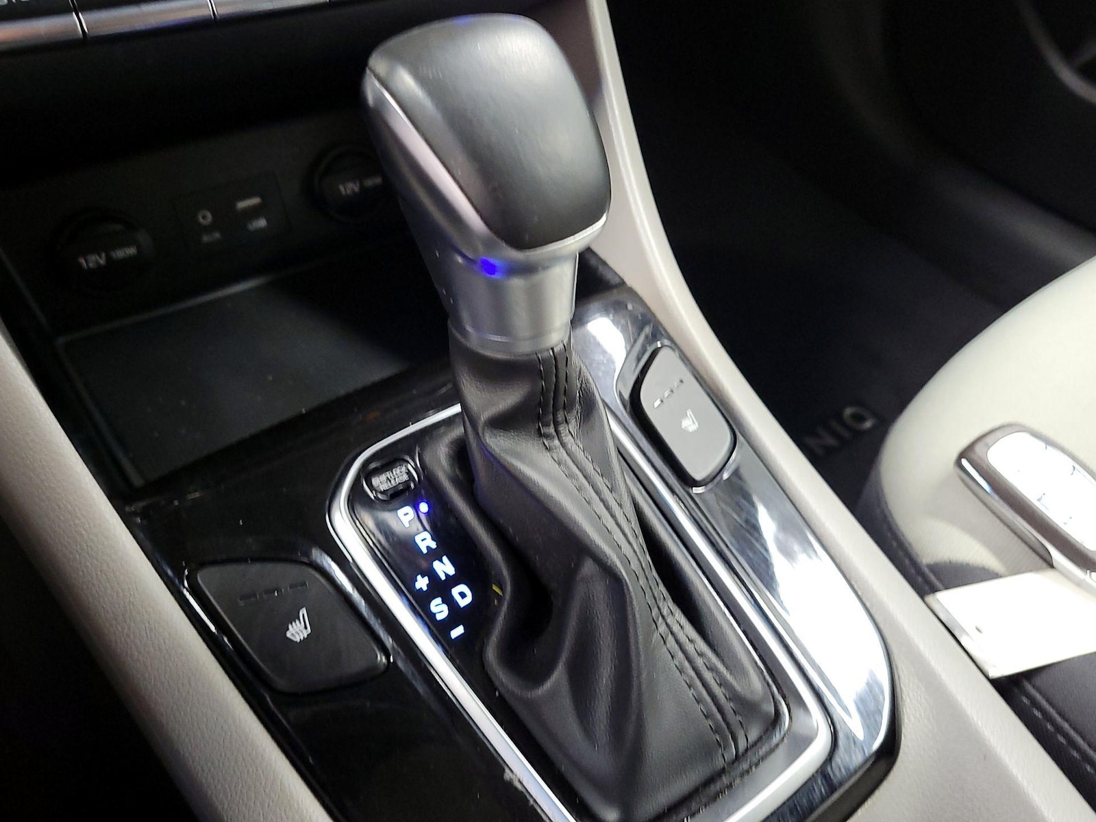 2018 Hyundai IONIQ SEL - Photo 16