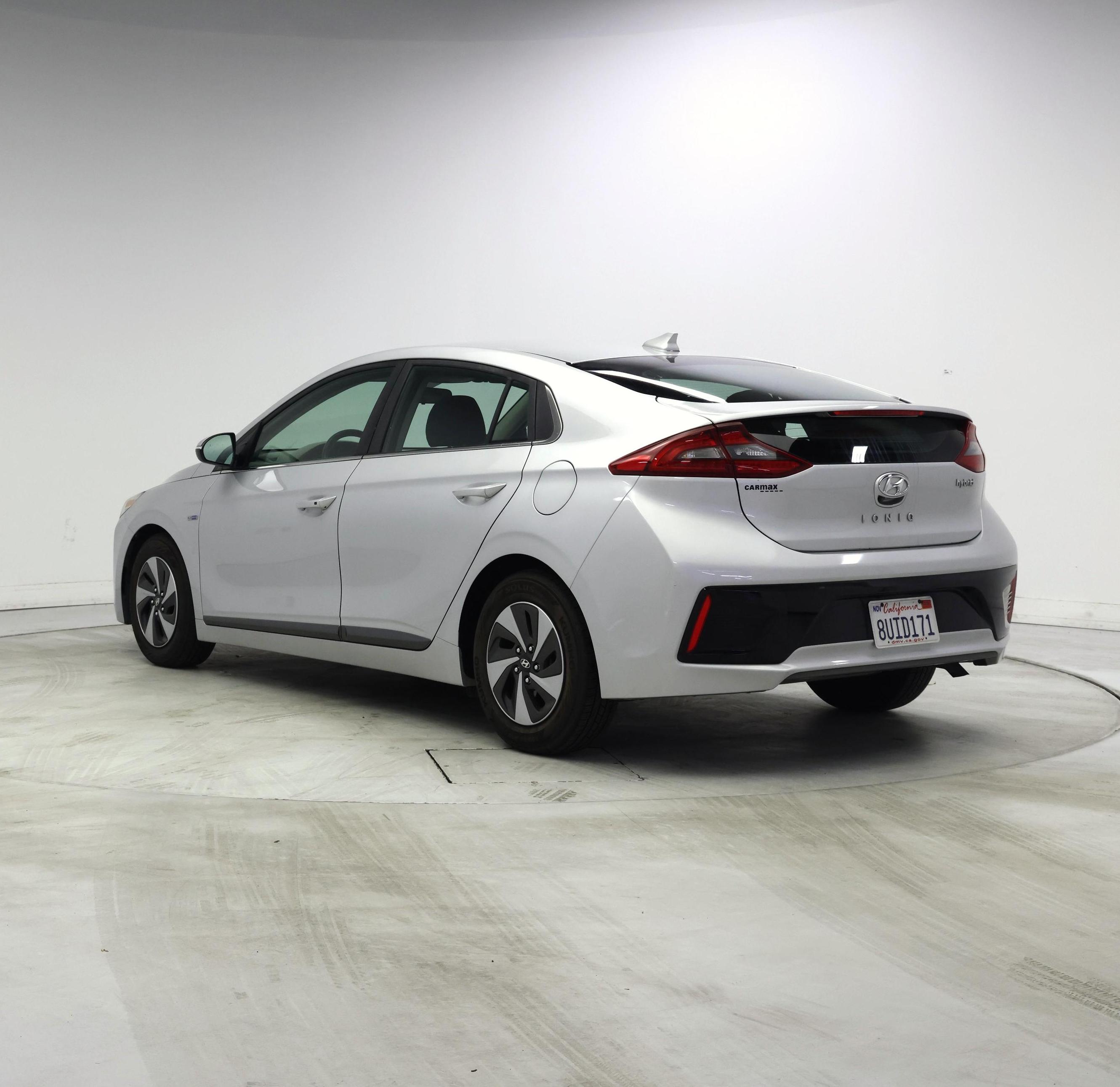 Thumbnail: 2018 Hyundai Ioniq - 2